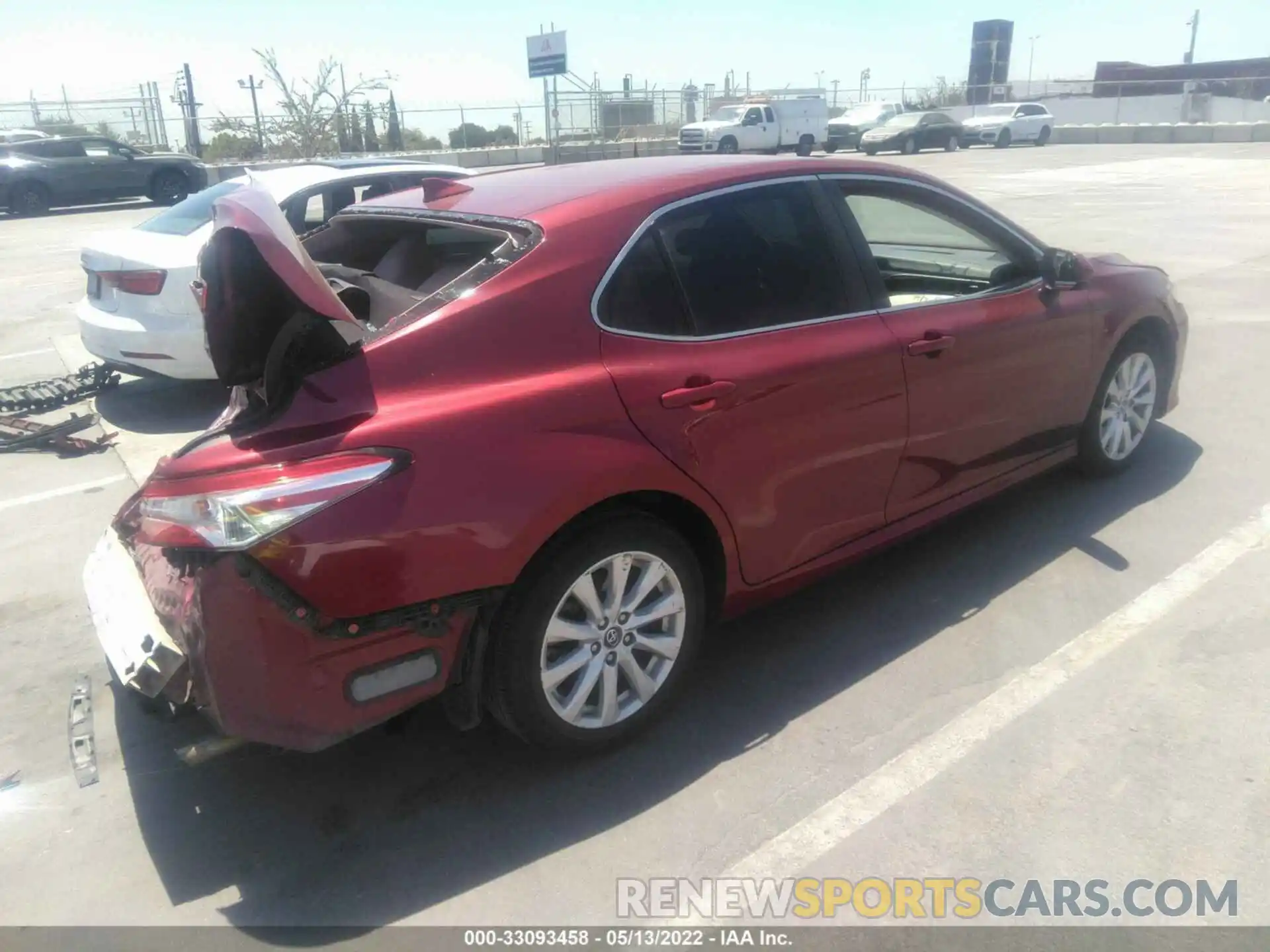 4 Photograph of a damaged car 4T1B11HK4KU727991 TOYOTA CAMRY 2019