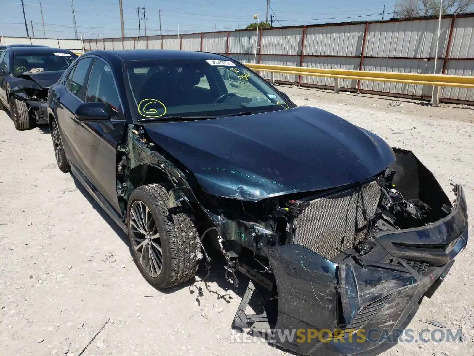 1 Photograph of a damaged car 4T1B11HK4KU728607 TOYOTA CAMRY 2019