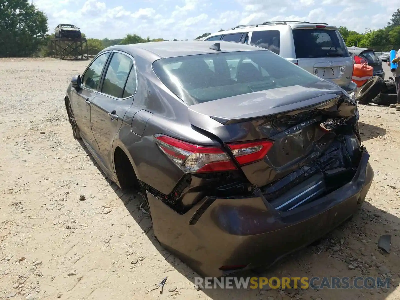 3 Photograph of a damaged car 4T1B11HK4KU729269 TOYOTA CAMRY 2019