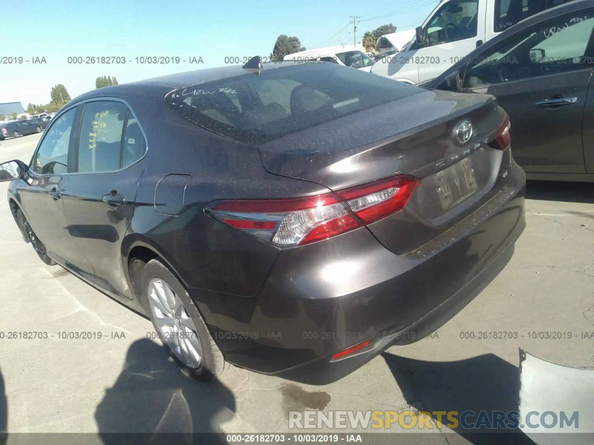 3 Photograph of a damaged car 4T1B11HK4KU730034 TOYOTA CAMRY 2019