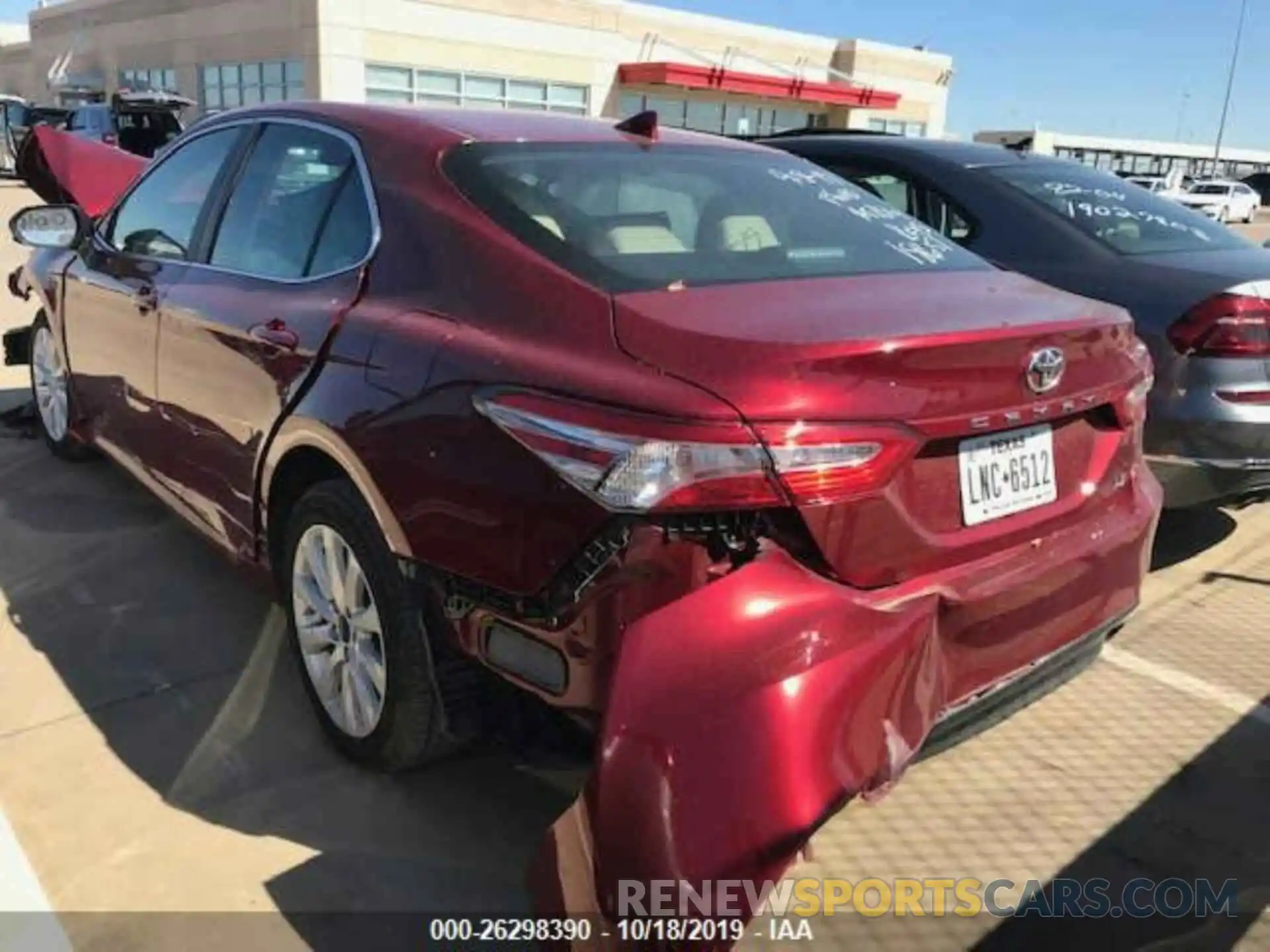 7 Photograph of a damaged car 4T1B11HK4KU730051 TOYOTA CAMRY 2019