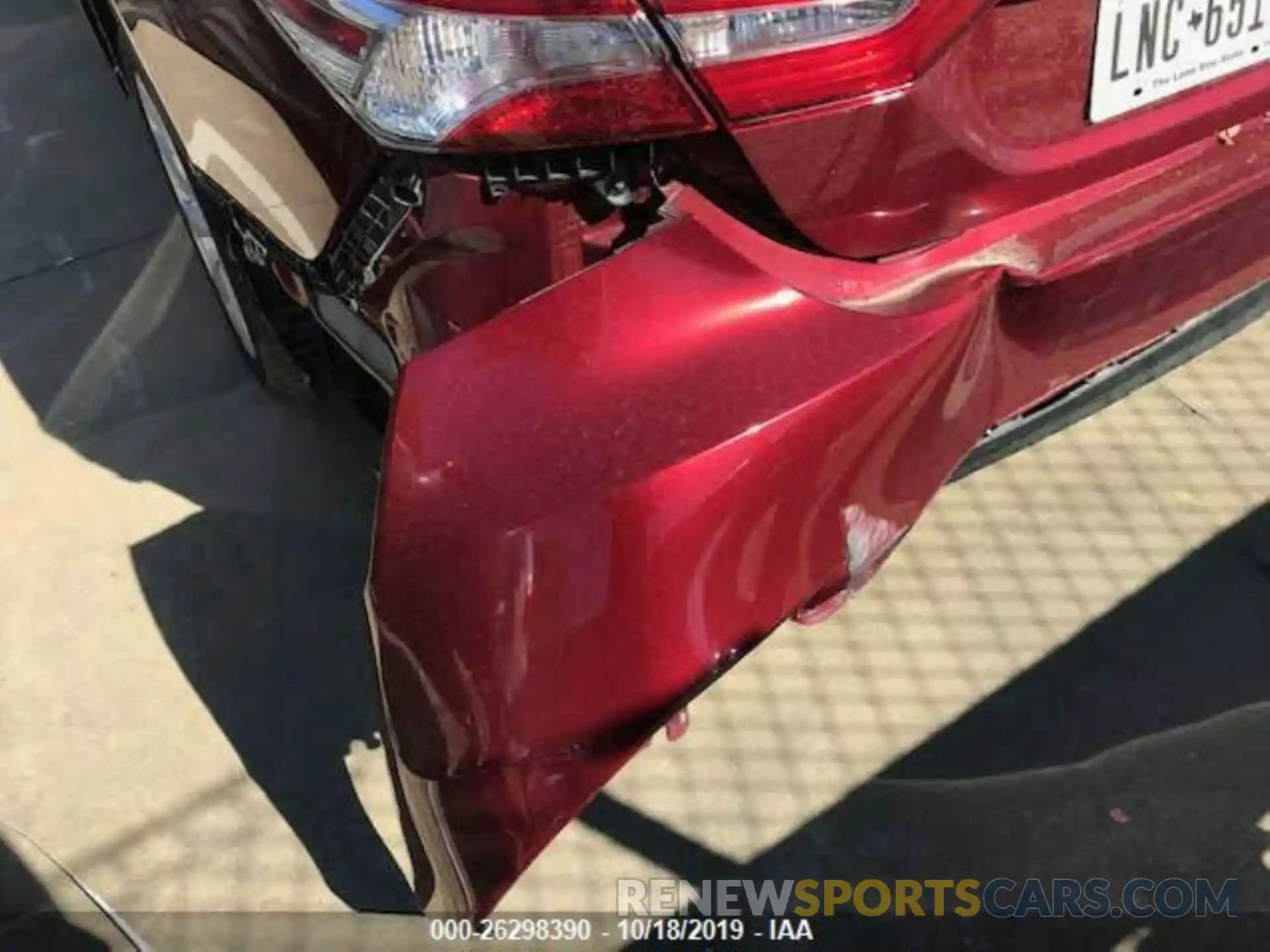 9 Photograph of a damaged car 4T1B11HK4KU730051 TOYOTA CAMRY 2019