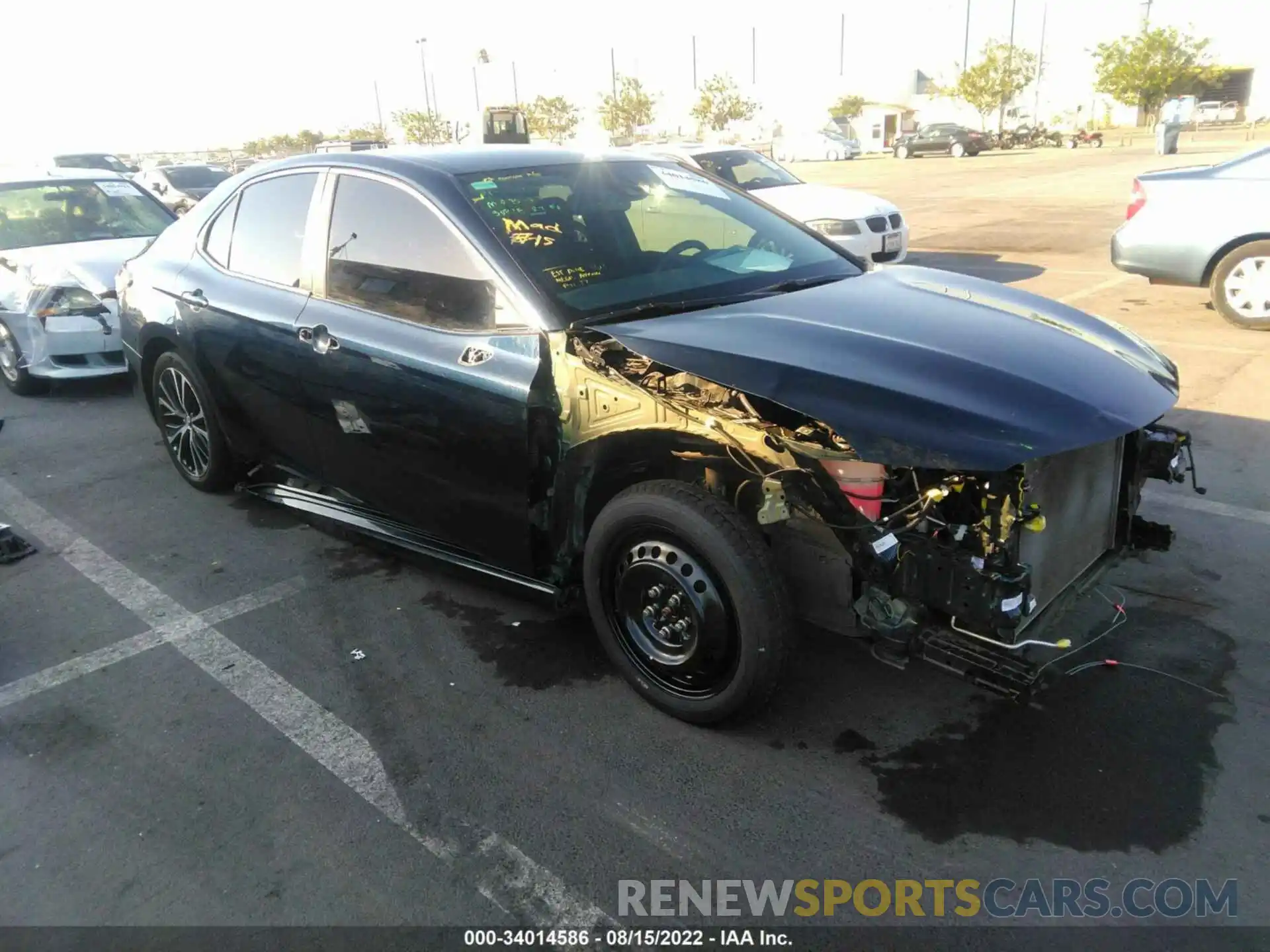 1 Photograph of a damaged car 4T1B11HK4KU733080 TOYOTA CAMRY 2019