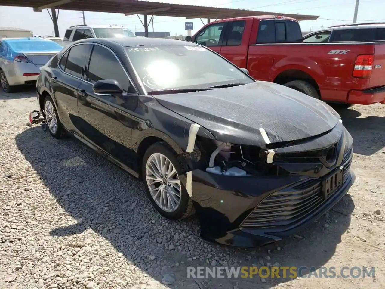 1 Photograph of a damaged car 4T1B11HK4KU734228 TOYOTA CAMRY 2019