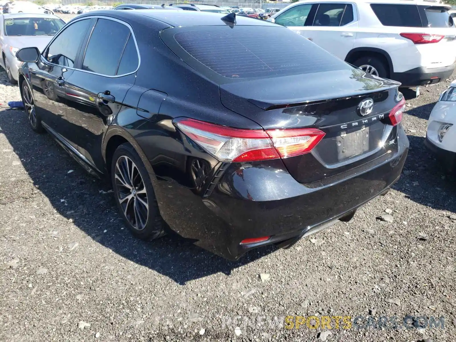 3 Photograph of a damaged car 4T1B11HK4KU734679 TOYOTA CAMRY 2019