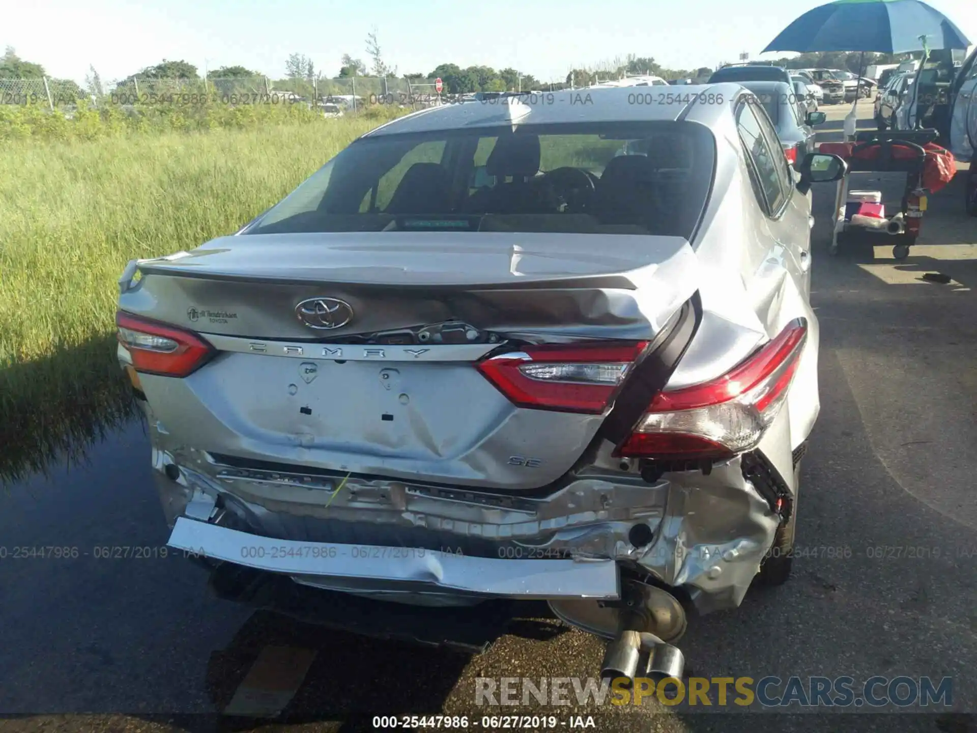 6 Photograph of a damaged car 4T1B11HK4KU734925 TOYOTA CAMRY 2019