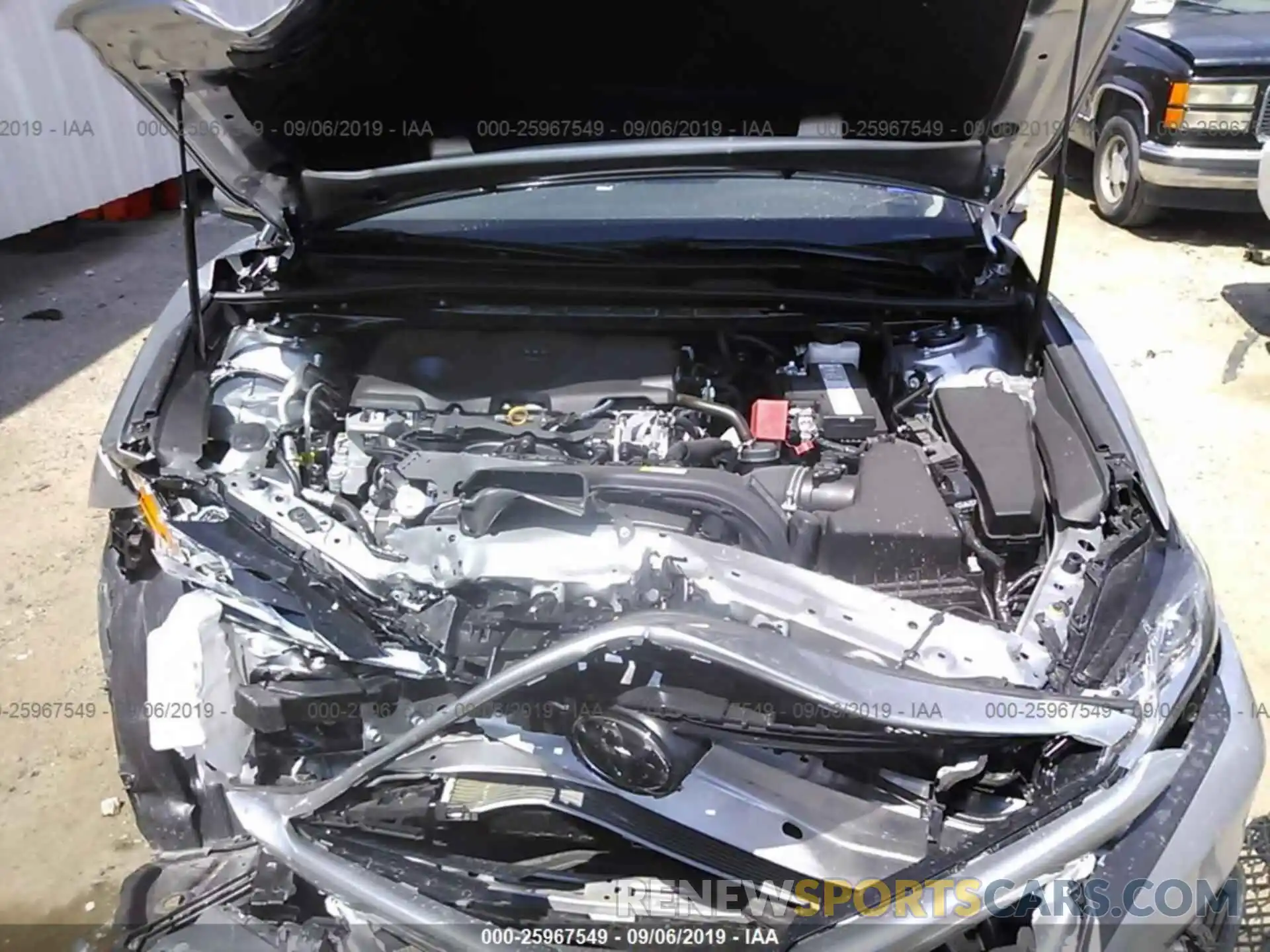 10 Photograph of a damaged car 4T1B11HK4KU735041 TOYOTA CAMRY 2019