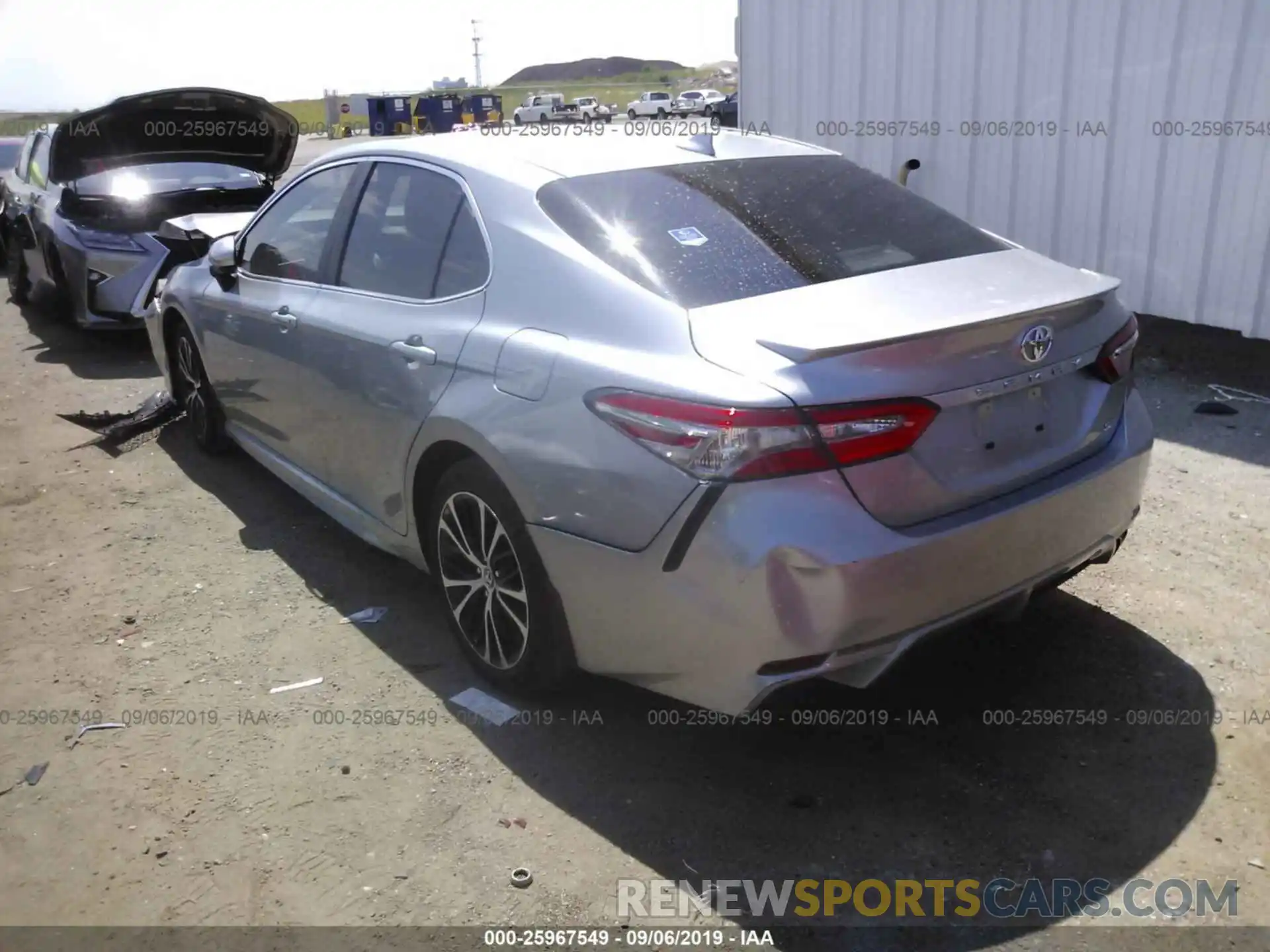 3 Photograph of a damaged car 4T1B11HK4KU735041 TOYOTA CAMRY 2019