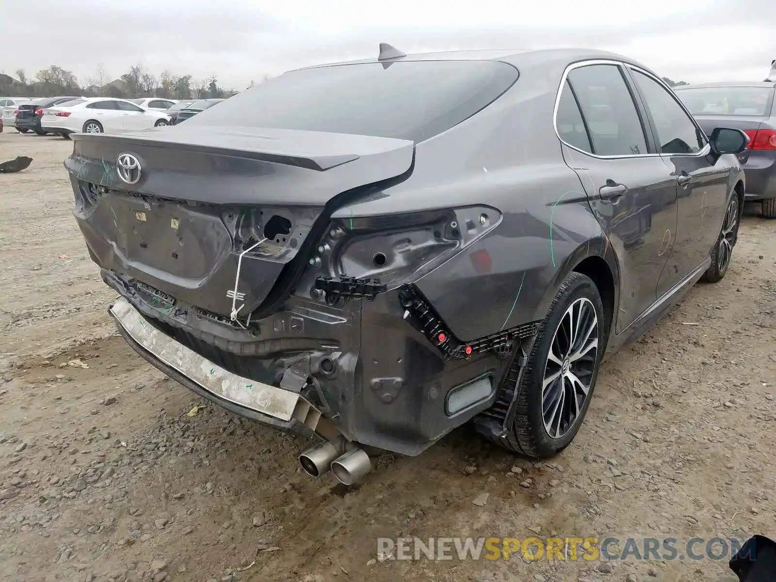4 Photograph of a damaged car 4T1B11HK4KU735671 TOYOTA CAMRY 2019