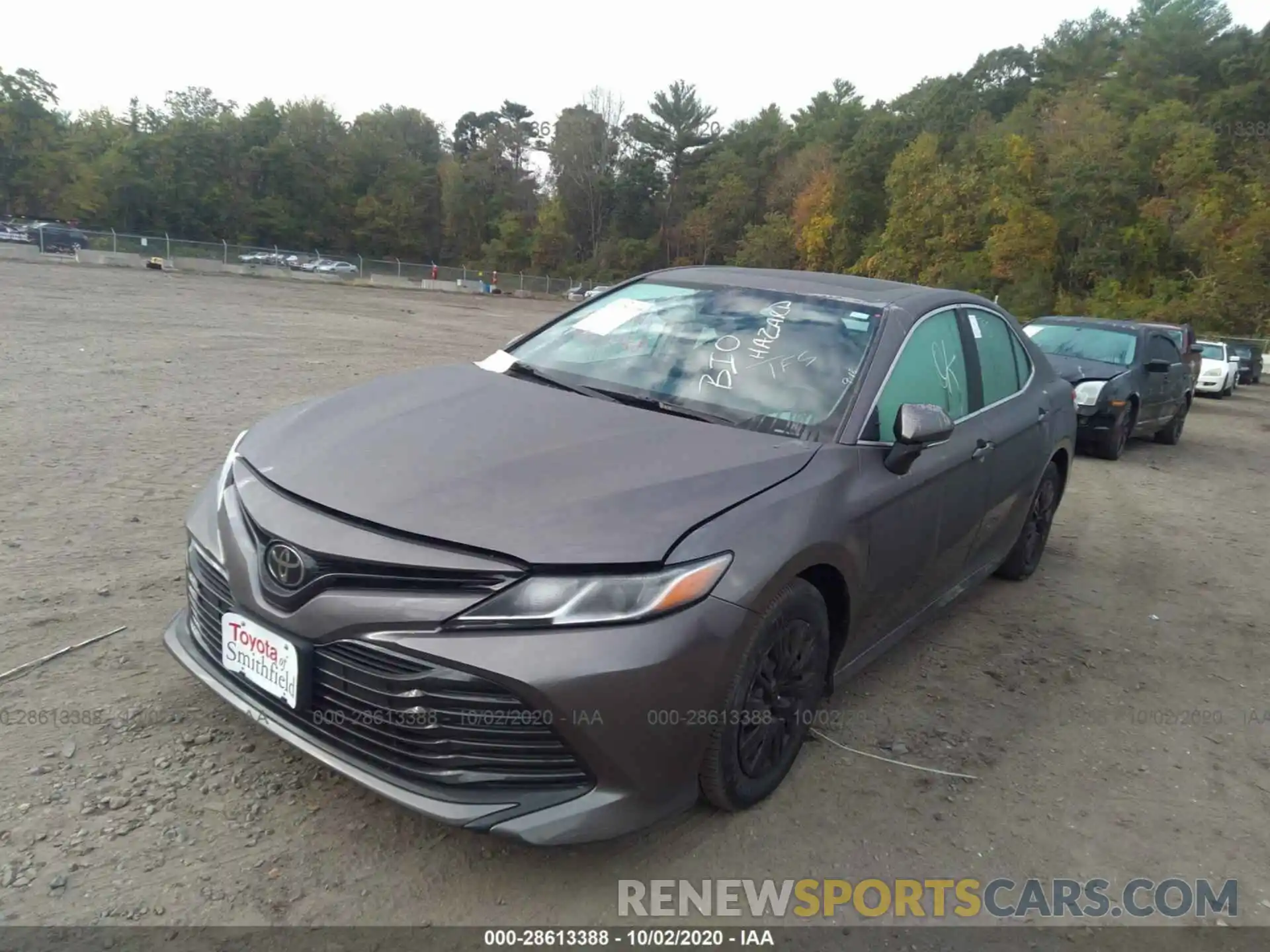 2 Photograph of a damaged car 4T1B11HK4KU736125 TOYOTA CAMRY 2019