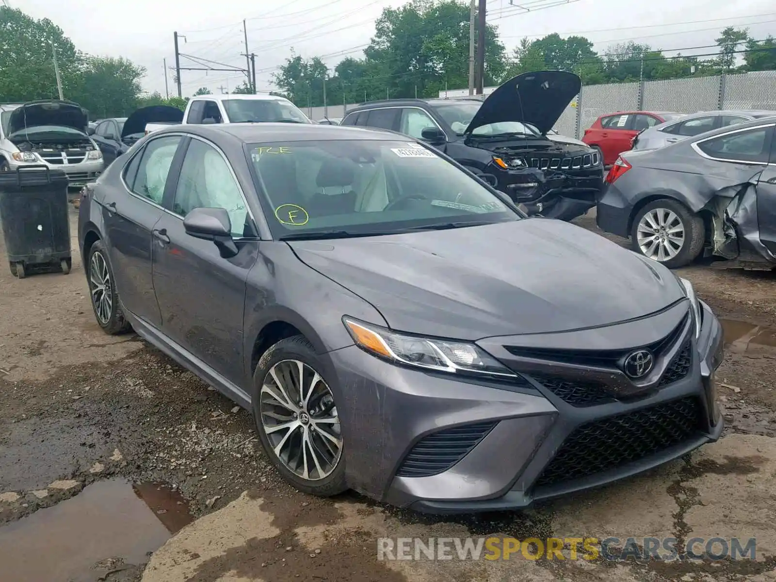 1 Photograph of a damaged car 4T1B11HK4KU736349 TOYOTA CAMRY 2019