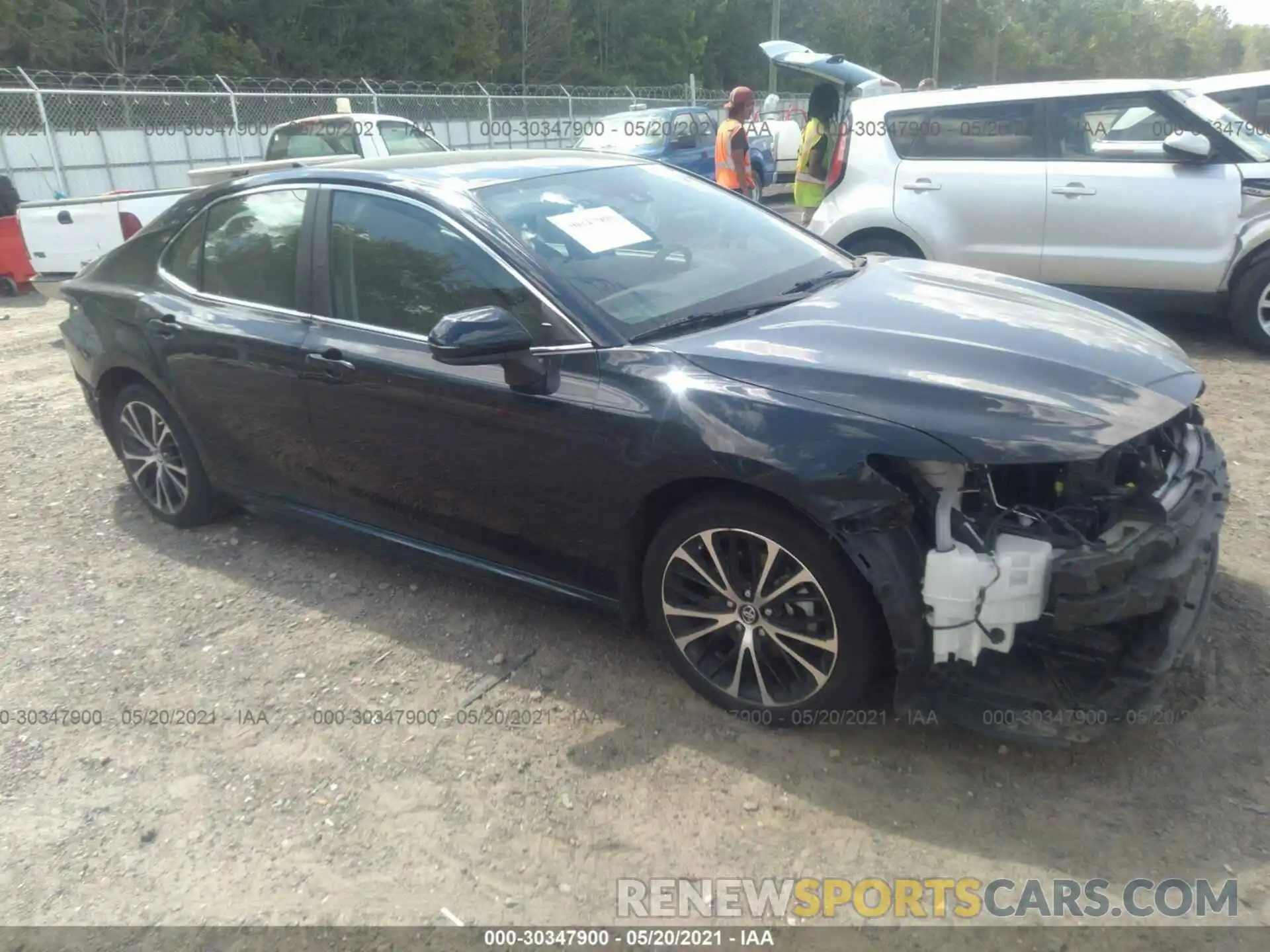 1 Photograph of a damaged car 4T1B11HK4KU736500 TOYOTA CAMRY 2019