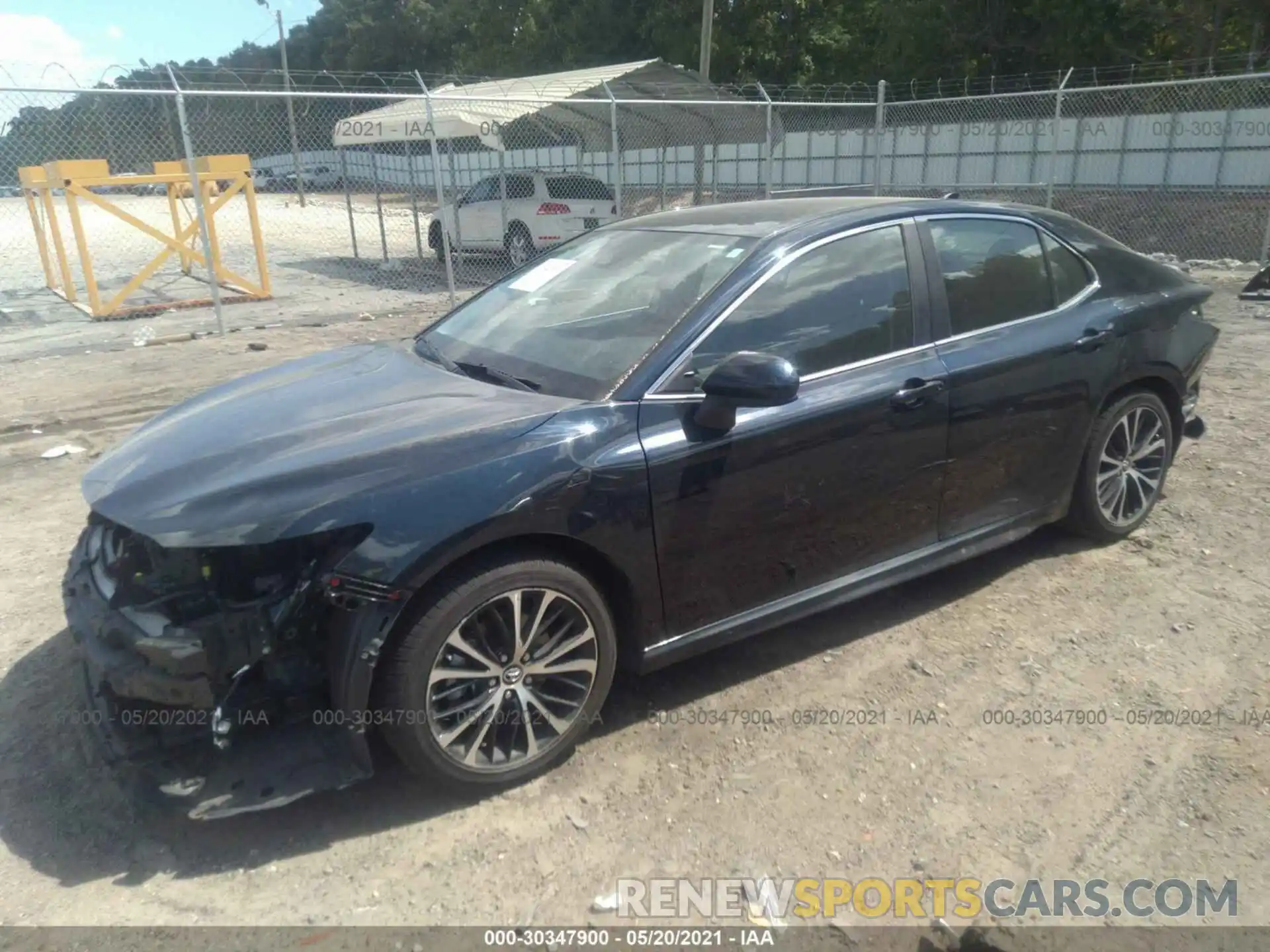 2 Photograph of a damaged car 4T1B11HK4KU736500 TOYOTA CAMRY 2019