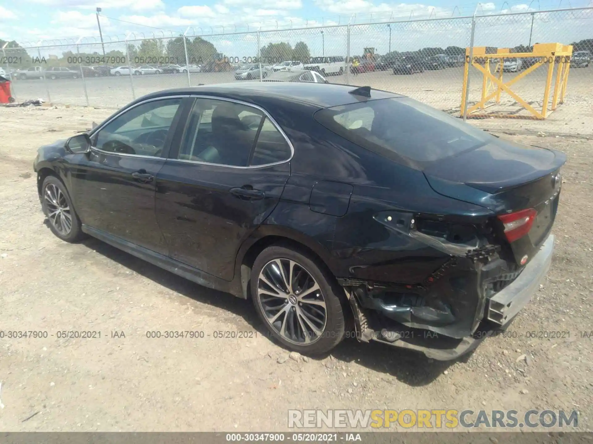 3 Photograph of a damaged car 4T1B11HK4KU736500 TOYOTA CAMRY 2019