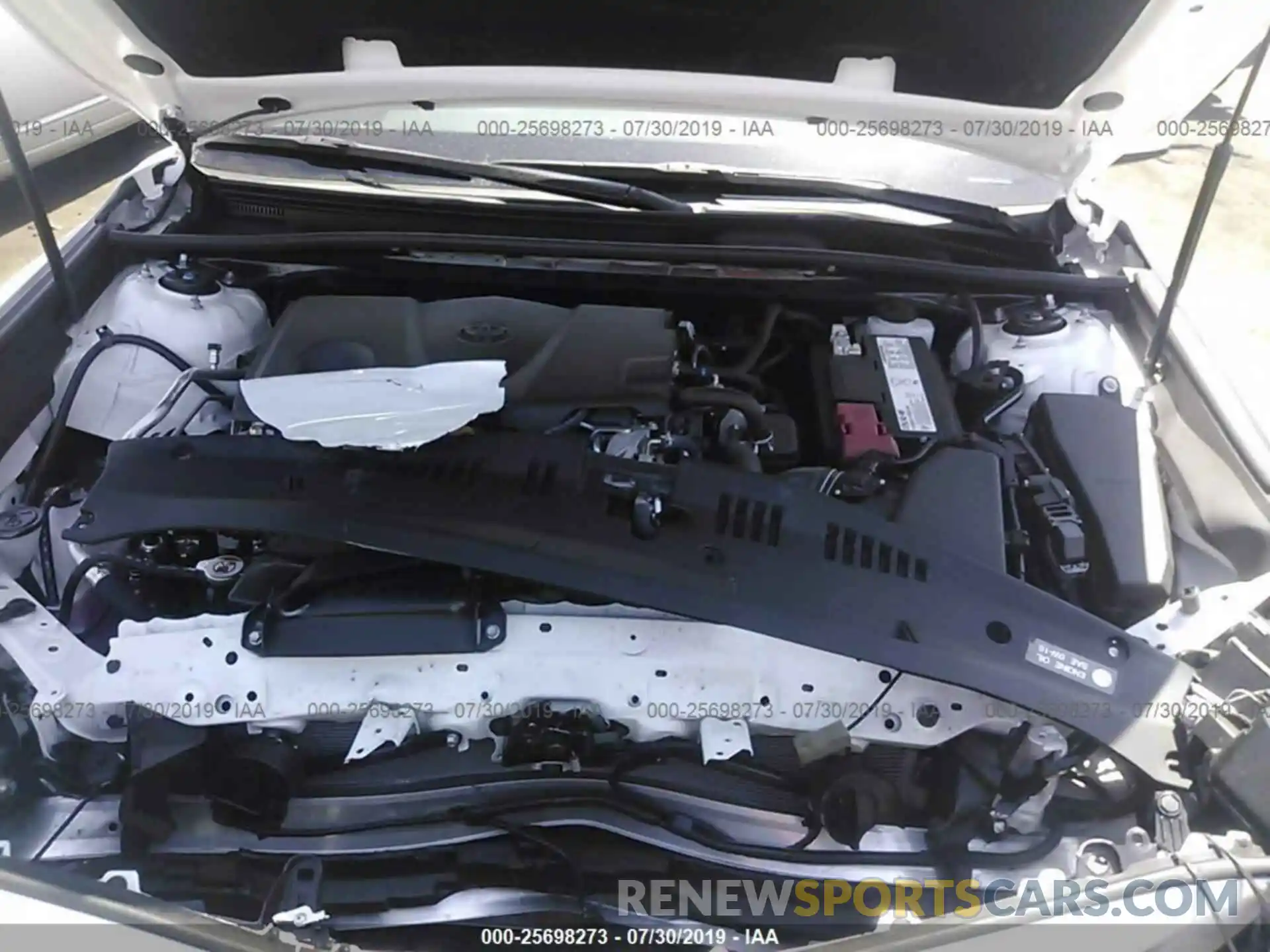 10 Photograph of a damaged car 4T1B11HK4KU736643 TOYOTA CAMRY 2019