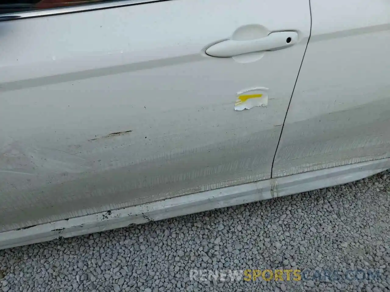 9 Photograph of a damaged car 4T1B11HK4KU737274 TOYOTA CAMRY 2019