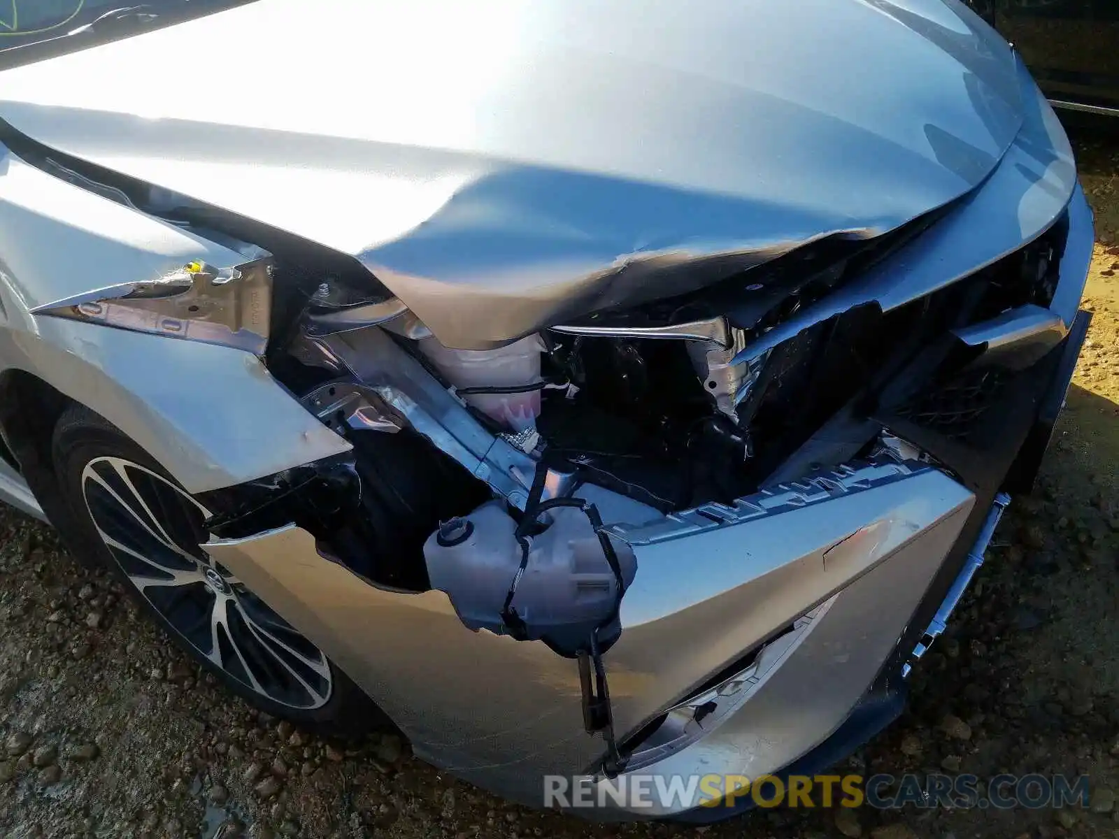 9 Photograph of a damaged car 4T1B11HK4KU737906 TOYOTA CAMRY 2019