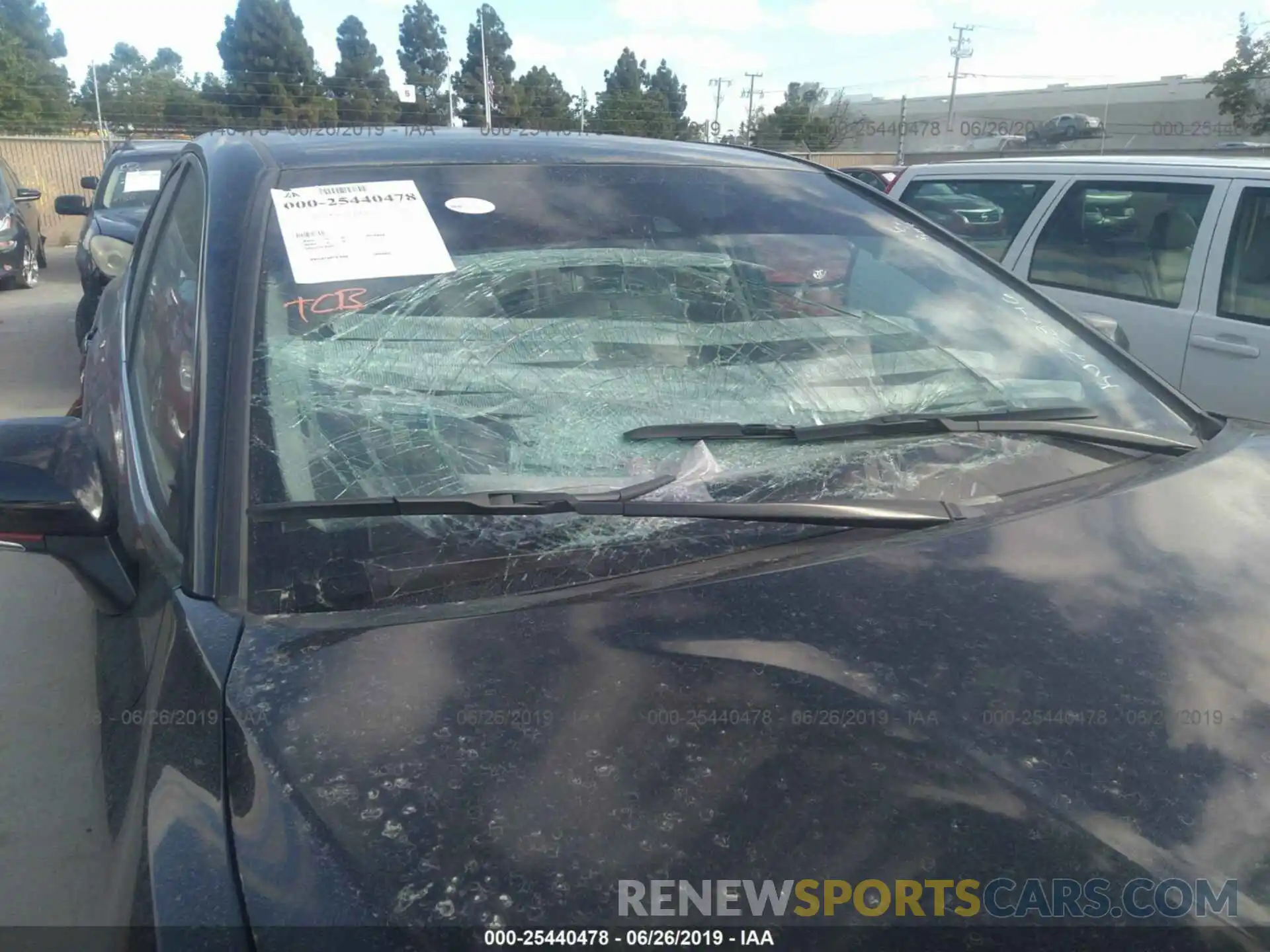 6 Photograph of a damaged car 4T1B11HK4KU738246 TOYOTA CAMRY 2019