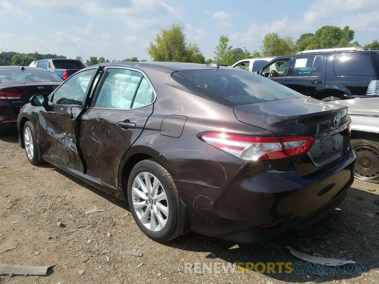 3 Photograph of a damaged car 4T1B11HK4KU739302 TOYOTA CAMRY 2019