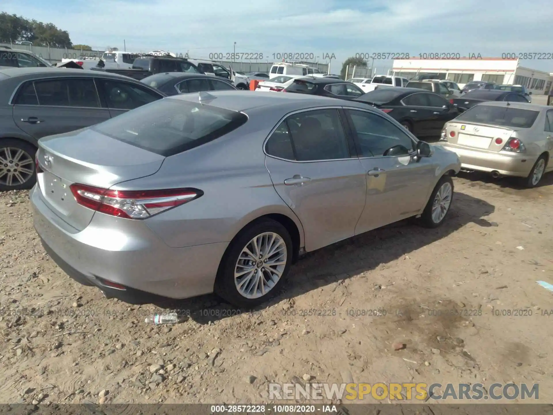 4 Фотография поврежденного автомобиля 4T1B11HK4KU739316 TOYOTA CAMRY 2019