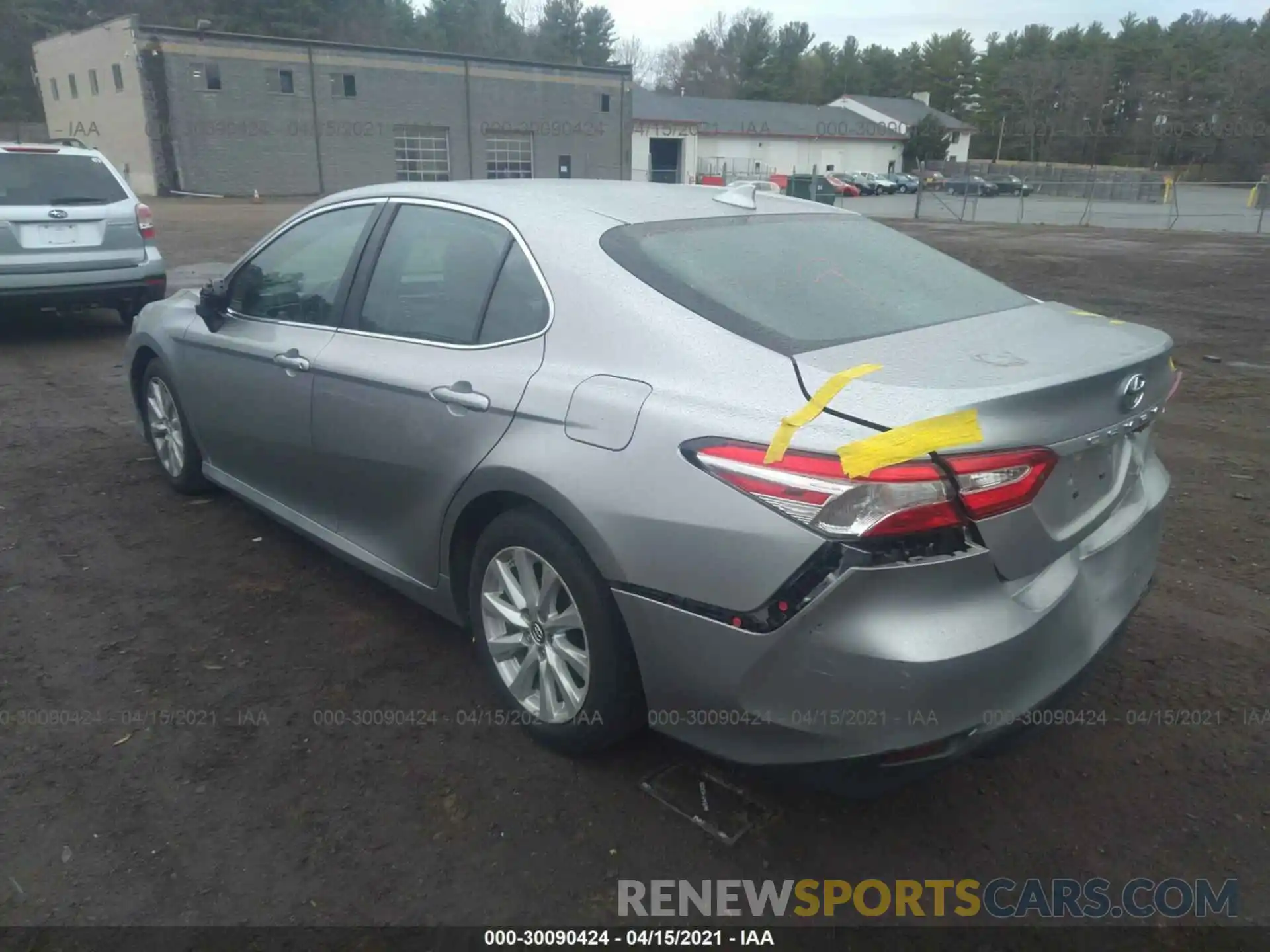 3 Photograph of a damaged car 4T1B11HK4KU742782 TOYOTA CAMRY 2019