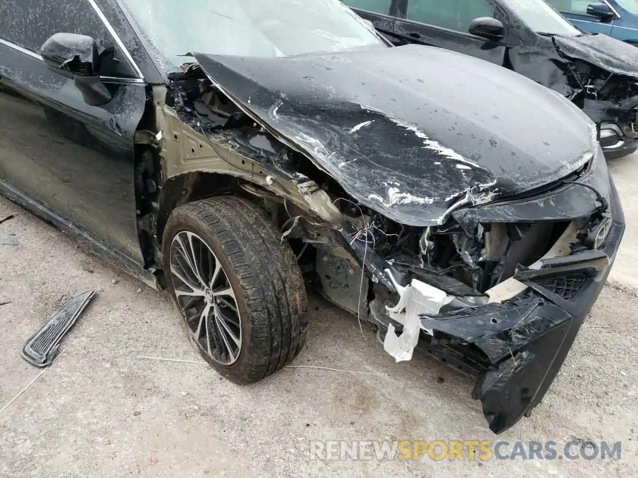 9 Photograph of a damaged car 4T1B11HK4KU743169 TOYOTA CAMRY 2019