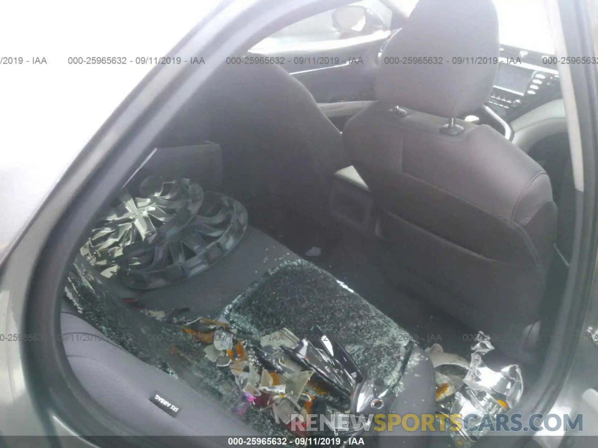 8 Photograph of a damaged car 4T1B11HK4KU743253 TOYOTA CAMRY 2019