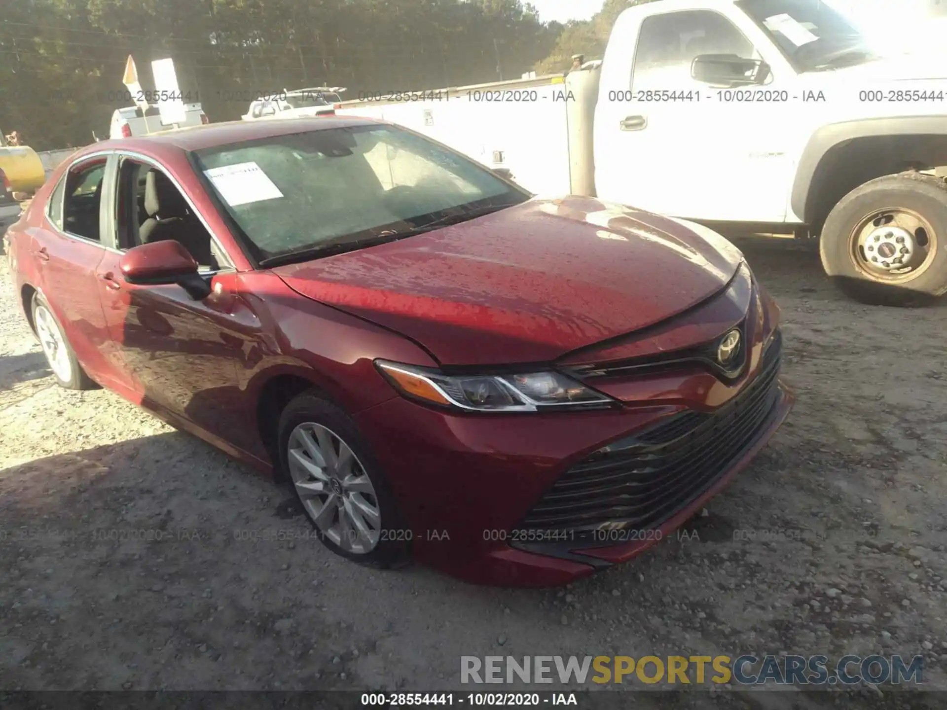 6 Photograph of a damaged car 4T1B11HK4KU743267 TOYOTA CAMRY 2019