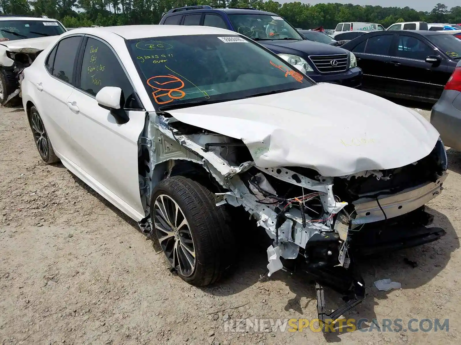 1 Photograph of a damaged car 4T1B11HK4KU744127 TOYOTA CAMRY 2019