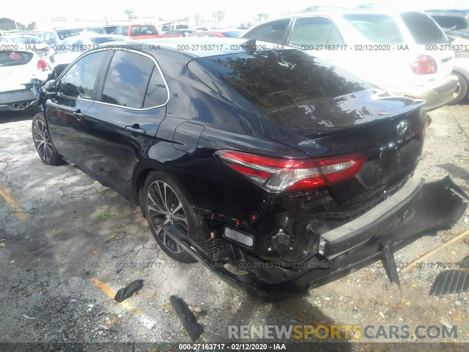 3 Photograph of a damaged car 4T1B11HK4KU746136 TOYOTA CAMRY 2019