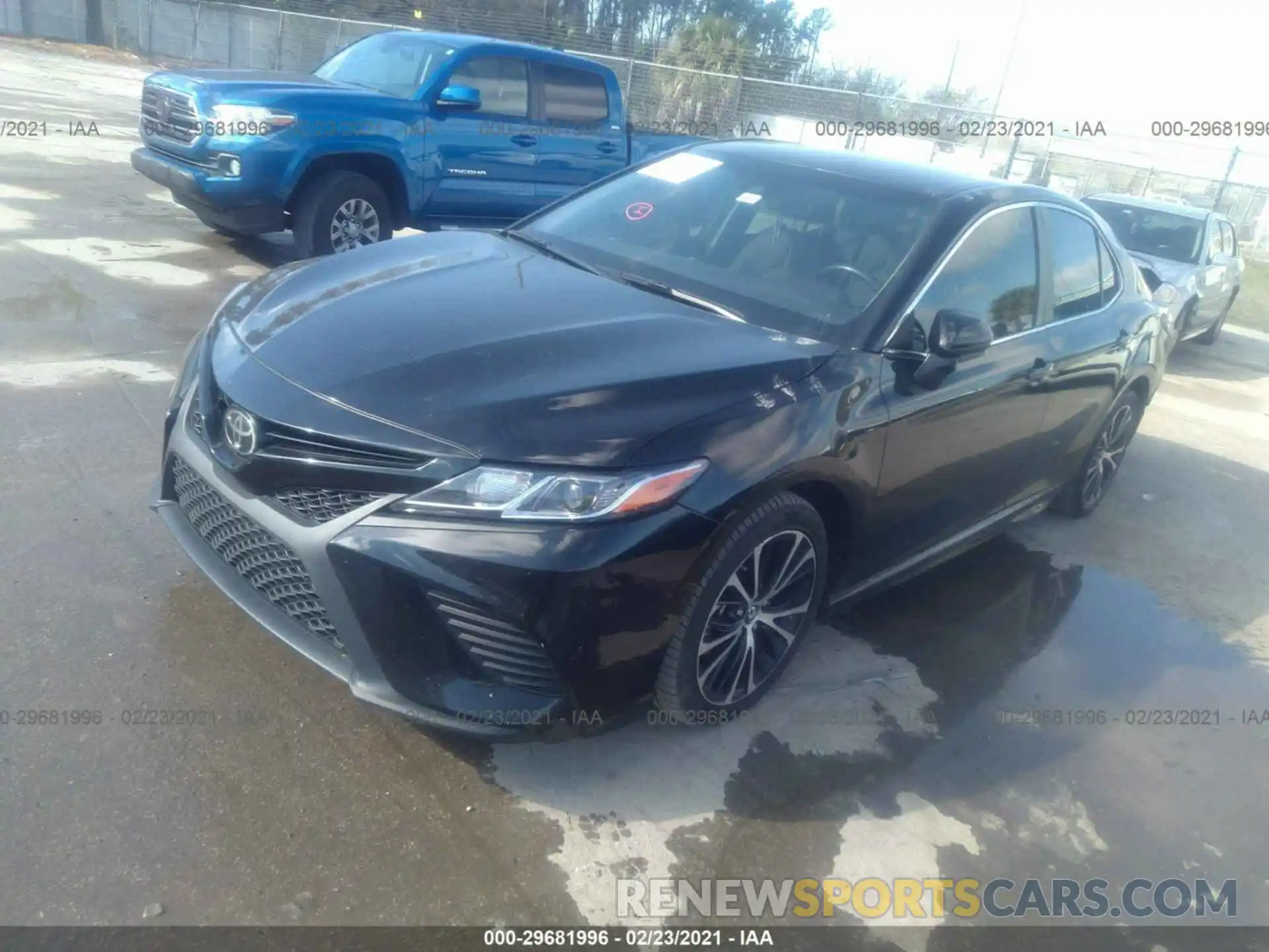 2 Photograph of a damaged car 4T1B11HK4KU747626 TOYOTA CAMRY 2019