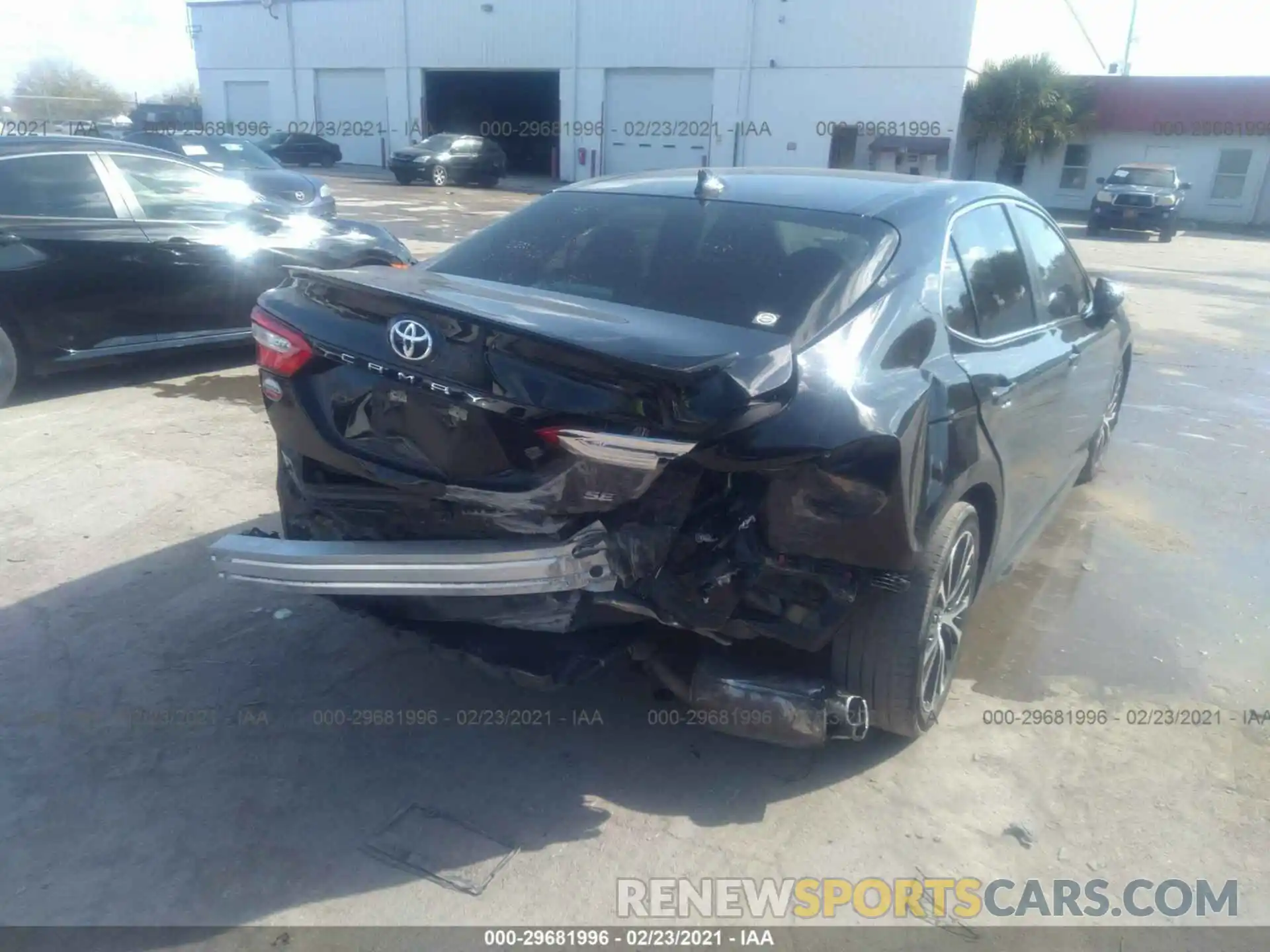 6 Photograph of a damaged car 4T1B11HK4KU747626 TOYOTA CAMRY 2019