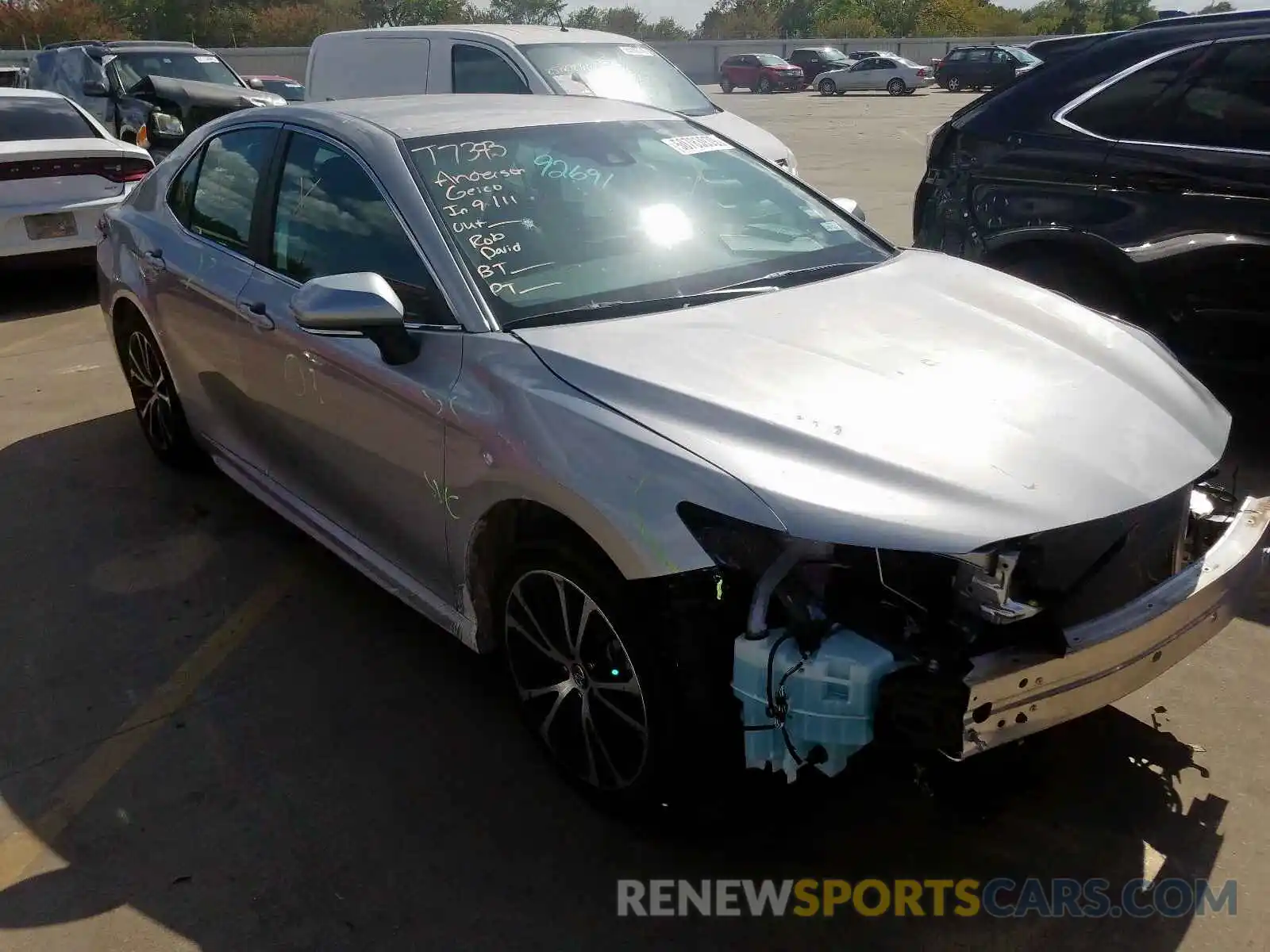 1 Photograph of a damaged car 4T1B11HK4KU748047 TOYOTA CAMRY 2019