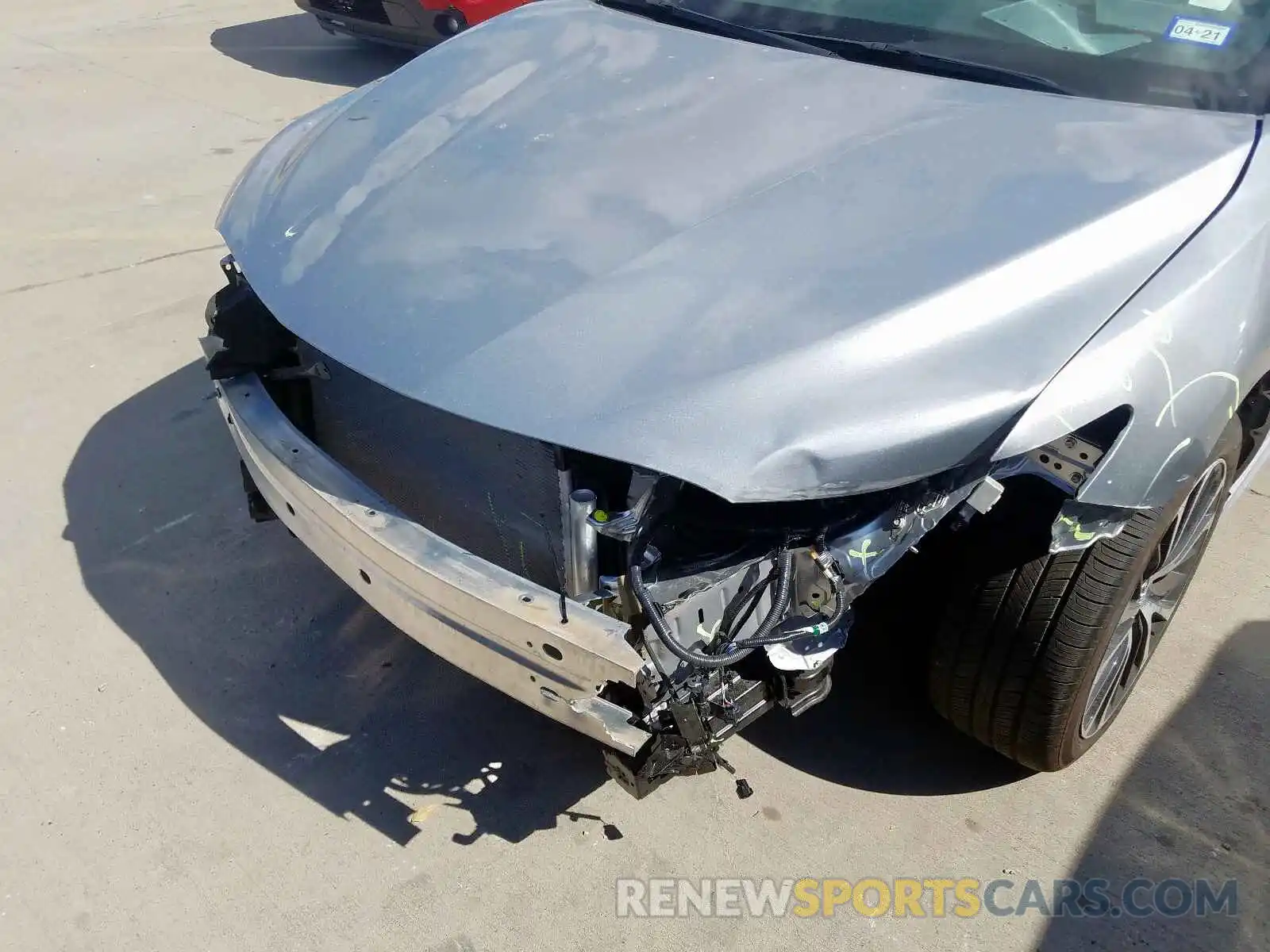 9 Photograph of a damaged car 4T1B11HK4KU748047 TOYOTA CAMRY 2019