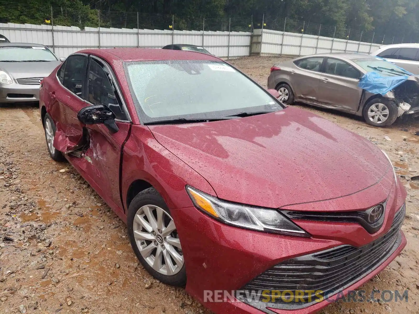 1 Photograph of a damaged car 4T1B11HK4KU750736 TOYOTA CAMRY 2019