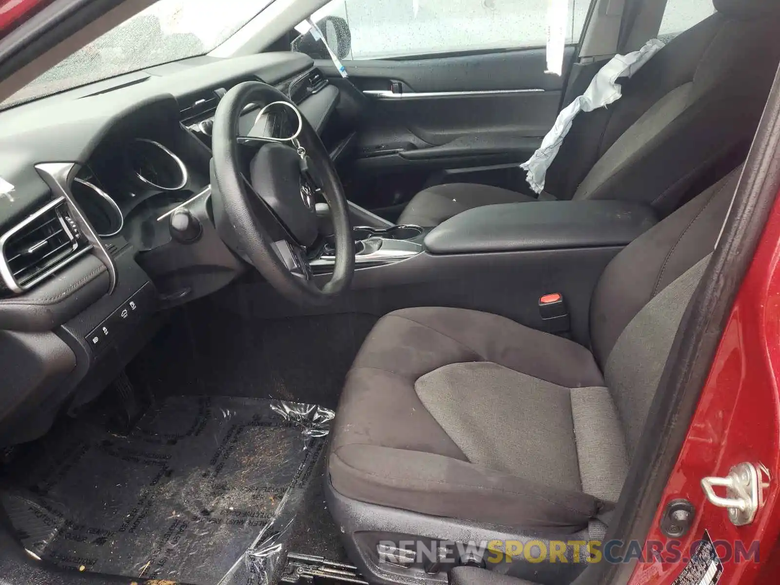 5 Photograph of a damaged car 4T1B11HK4KU750736 TOYOTA CAMRY 2019