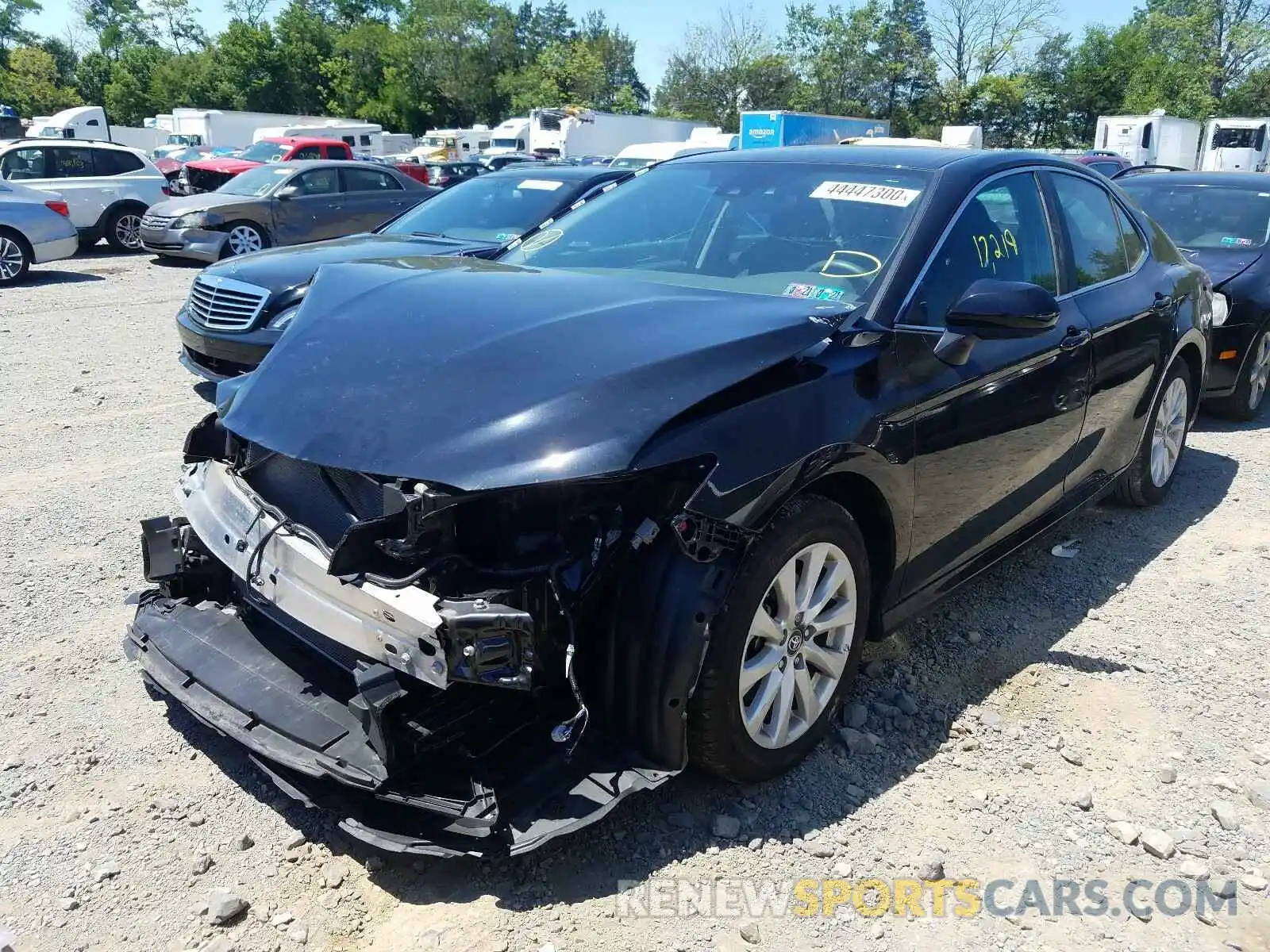 2 Photograph of a damaged car 4T1B11HK4KU751918 TOYOTA CAMRY 2019