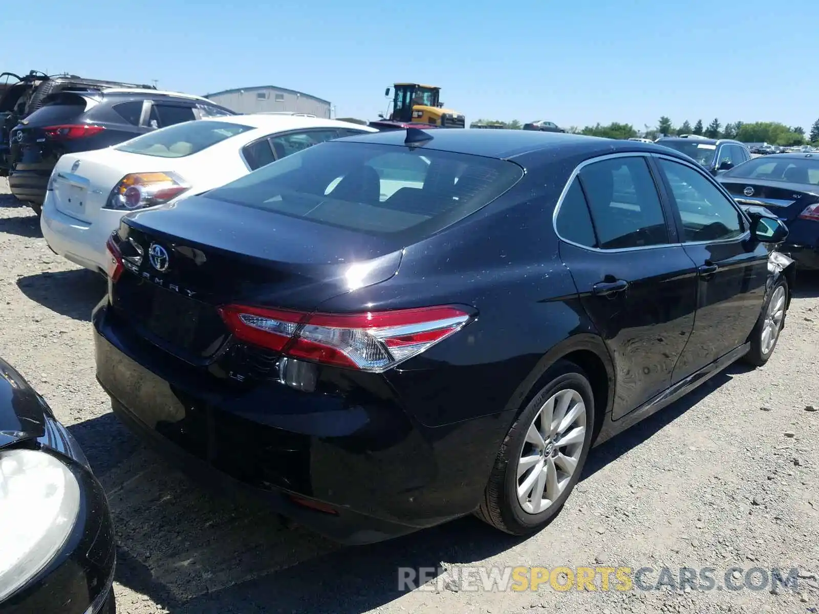 4 Фотография поврежденного автомобиля 4T1B11HK4KU751918 TOYOTA CAMRY 2019