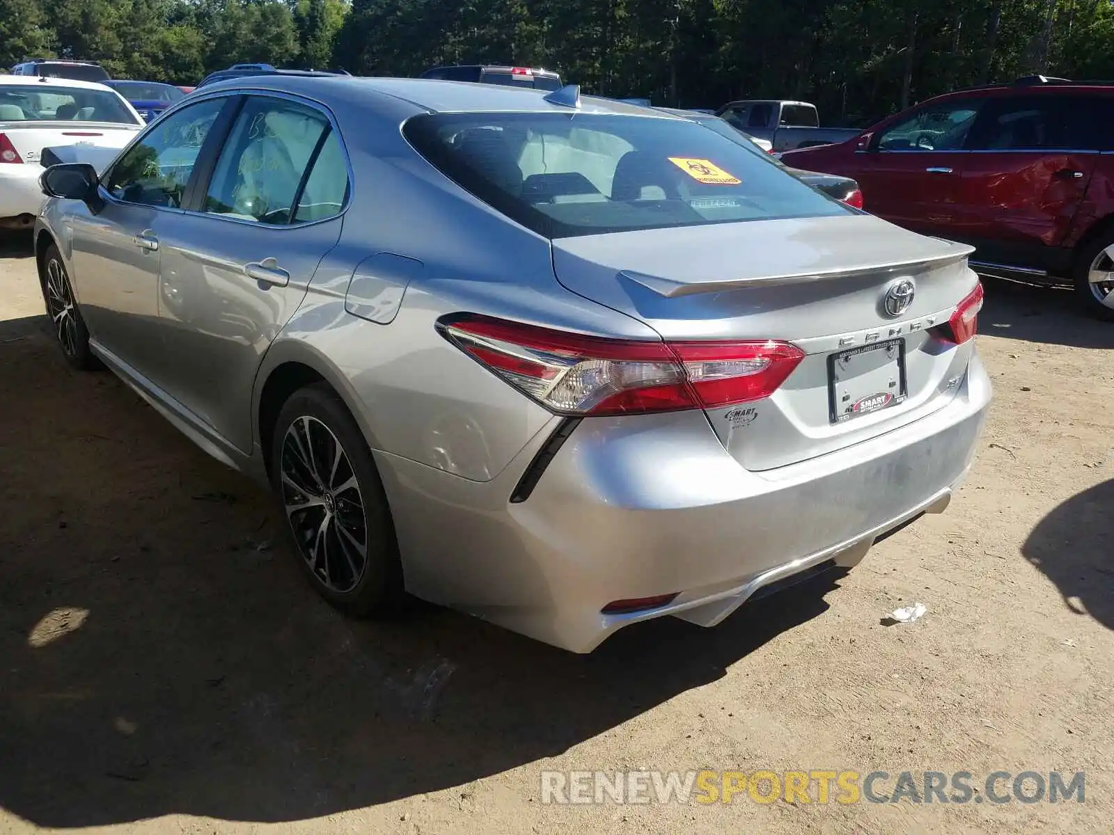 3 Photograph of a damaged car 4T1B11HK4KU752454 TOYOTA CAMRY 2019