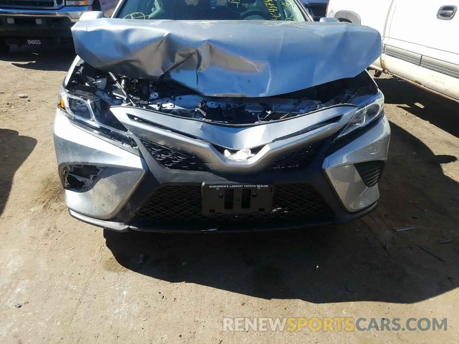 9 Photograph of a damaged car 4T1B11HK4KU752454 TOYOTA CAMRY 2019