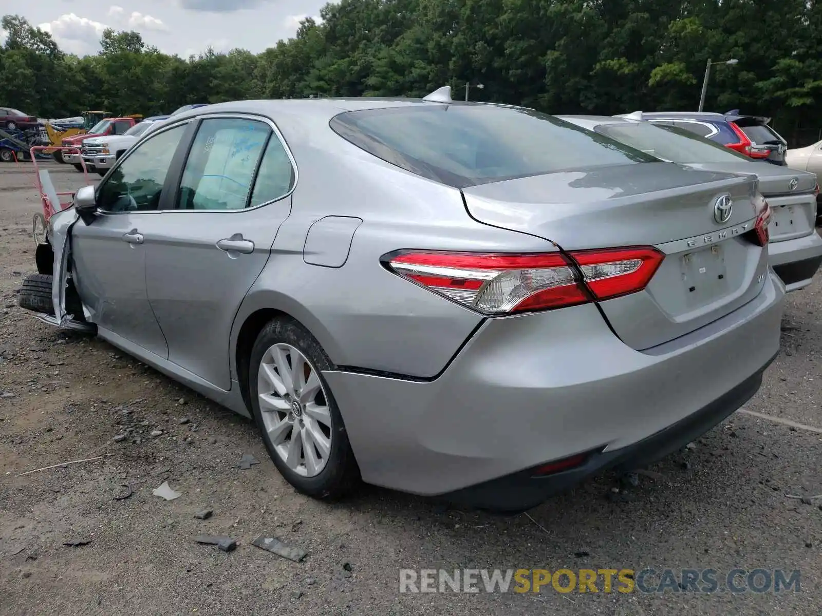 3 Photograph of a damaged car 4T1B11HK4KU753670 TOYOTA CAMRY 2019