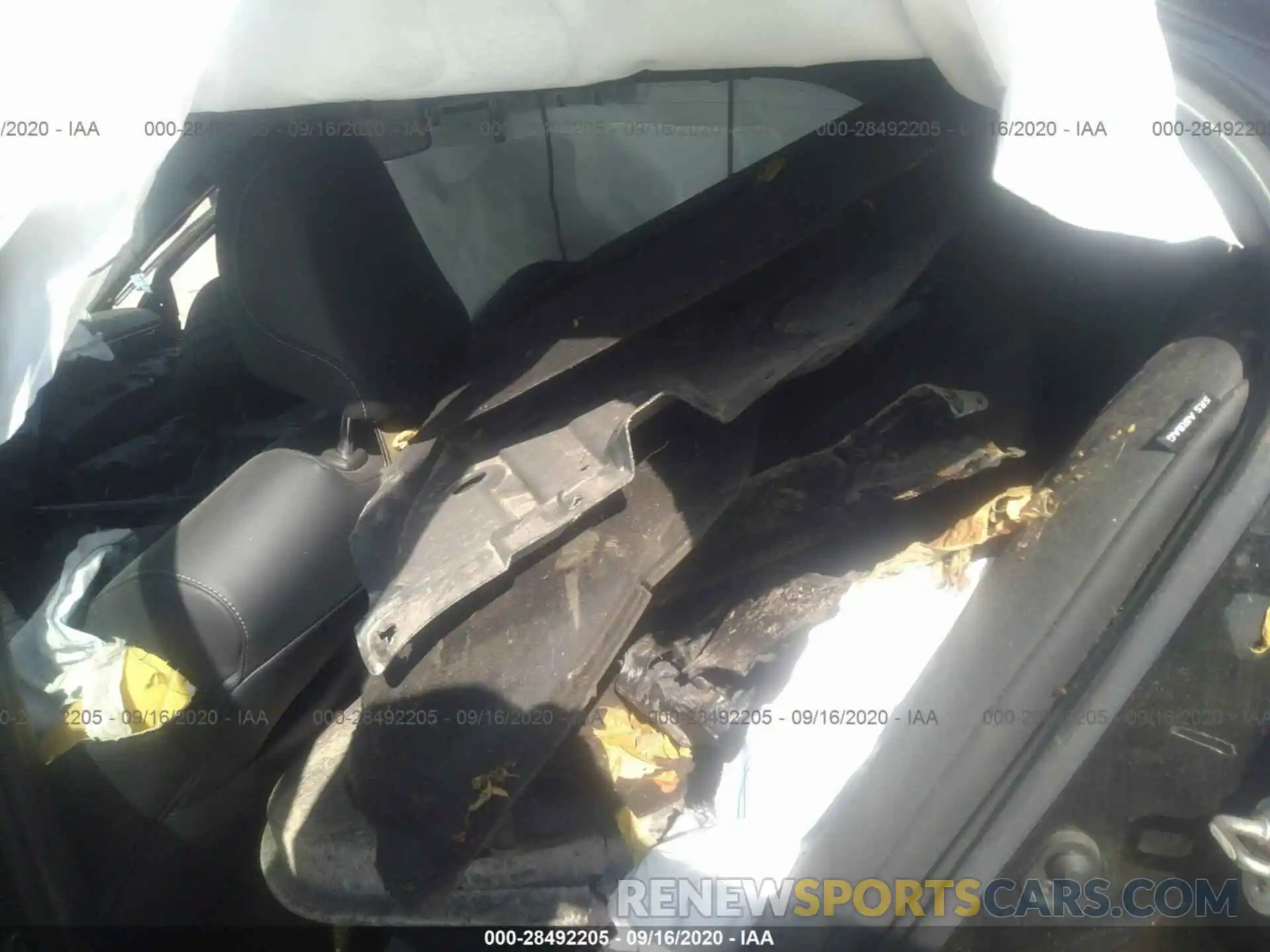 8 Фотография поврежденного автомобиля 4T1B11HK4KU754723 TOYOTA CAMRY 2019