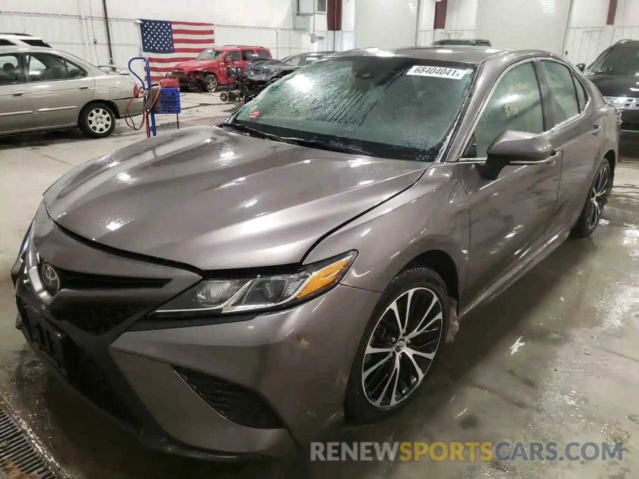 2 Photograph of a damaged car 4T1B11HK4KU756357 TOYOTA CAMRY 2019