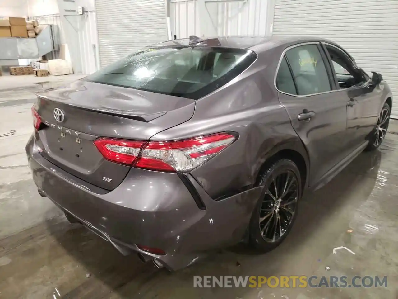 4 Photograph of a damaged car 4T1B11HK4KU756357 TOYOTA CAMRY 2019