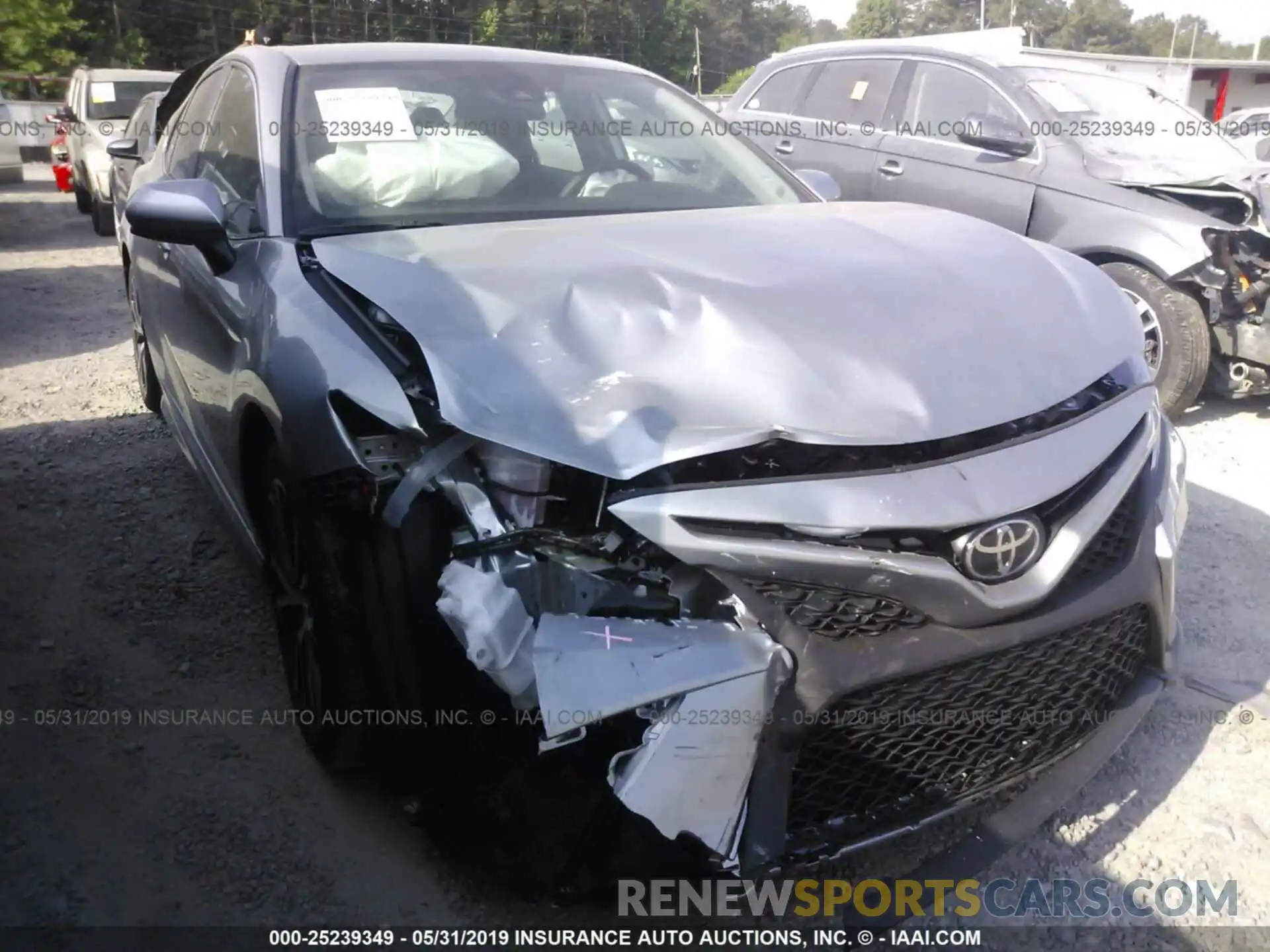 1 Photograph of a damaged car 4T1B11HK4KU756360 TOYOTA CAMRY 2019