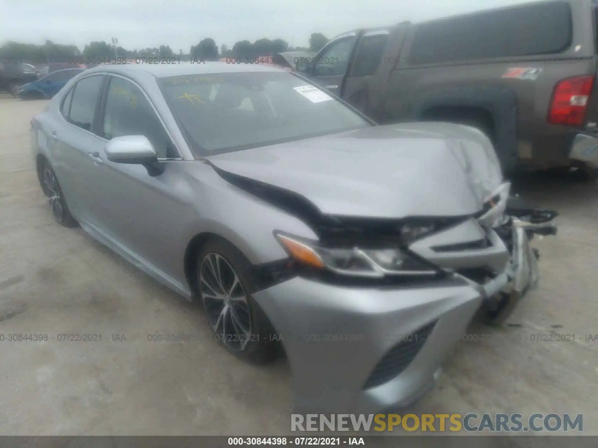 1 Photograph of a damaged car 4T1B11HK4KU757587 TOYOTA CAMRY 2019