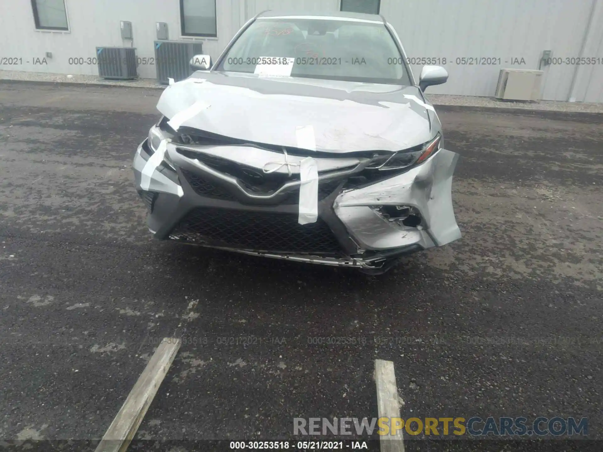 6 Photograph of a damaged car 4T1B11HK4KU758366 TOYOTA CAMRY 2019