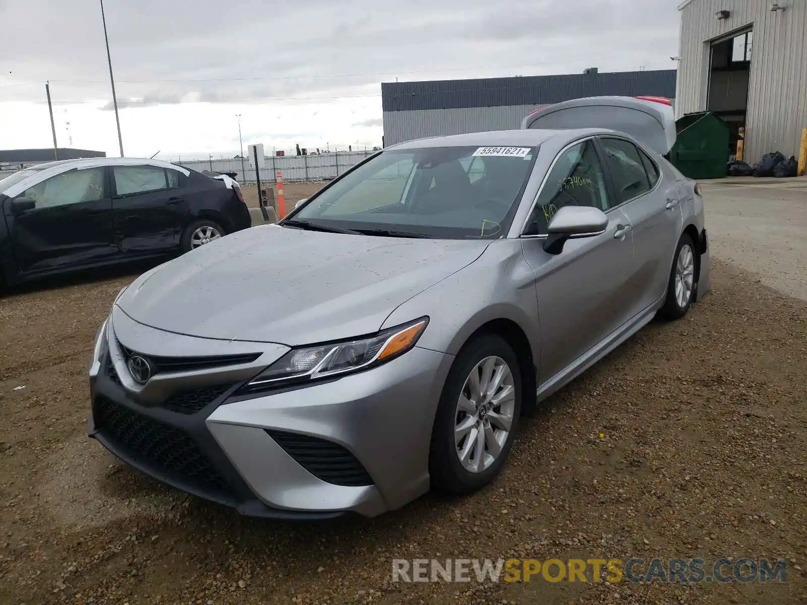 2 Photograph of a damaged car 4T1B11HK4KU758416 TOYOTA CAMRY 2019