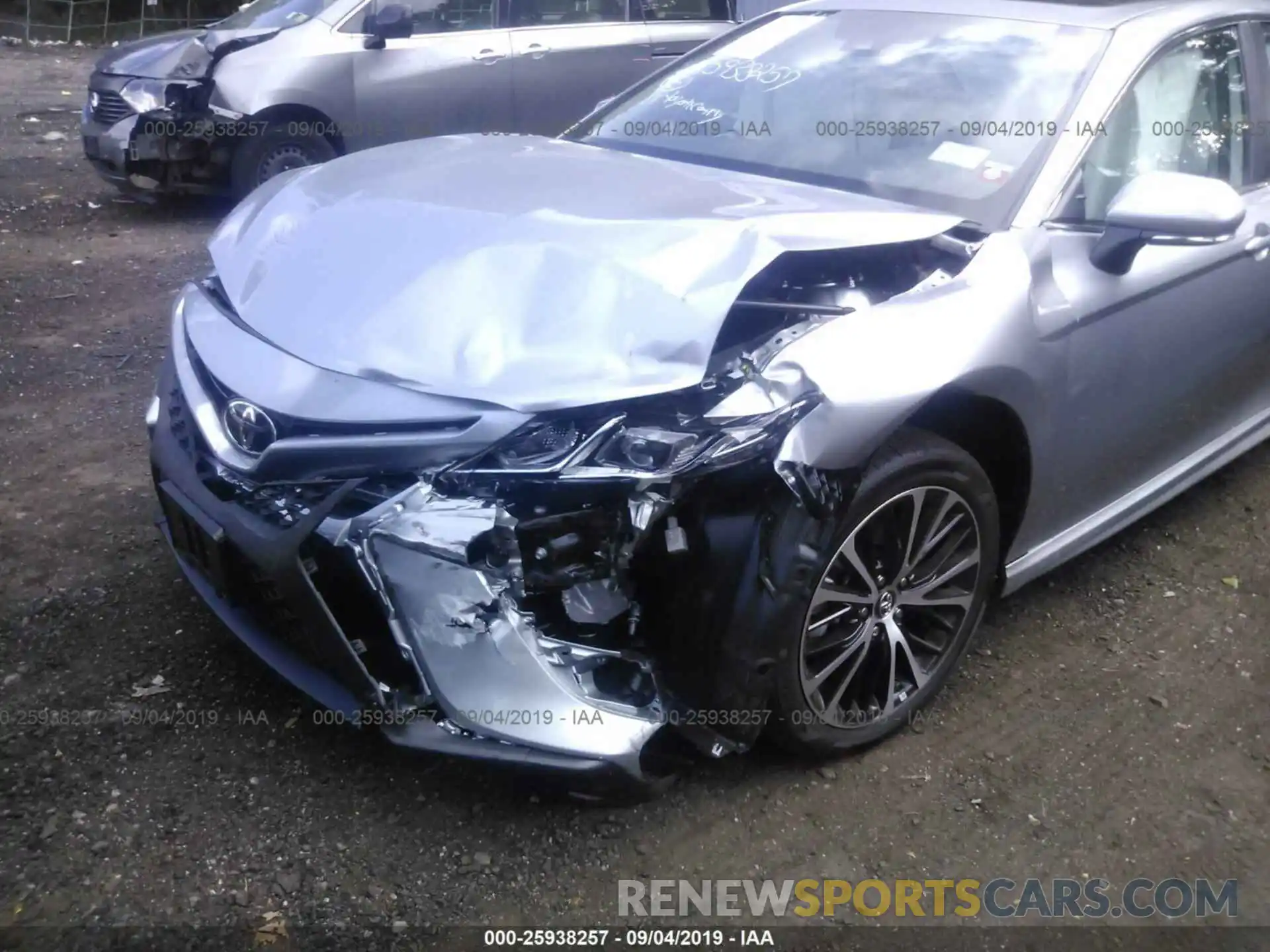 6 Photograph of a damaged car 4T1B11HK4KU758545 TOYOTA CAMRY 2019