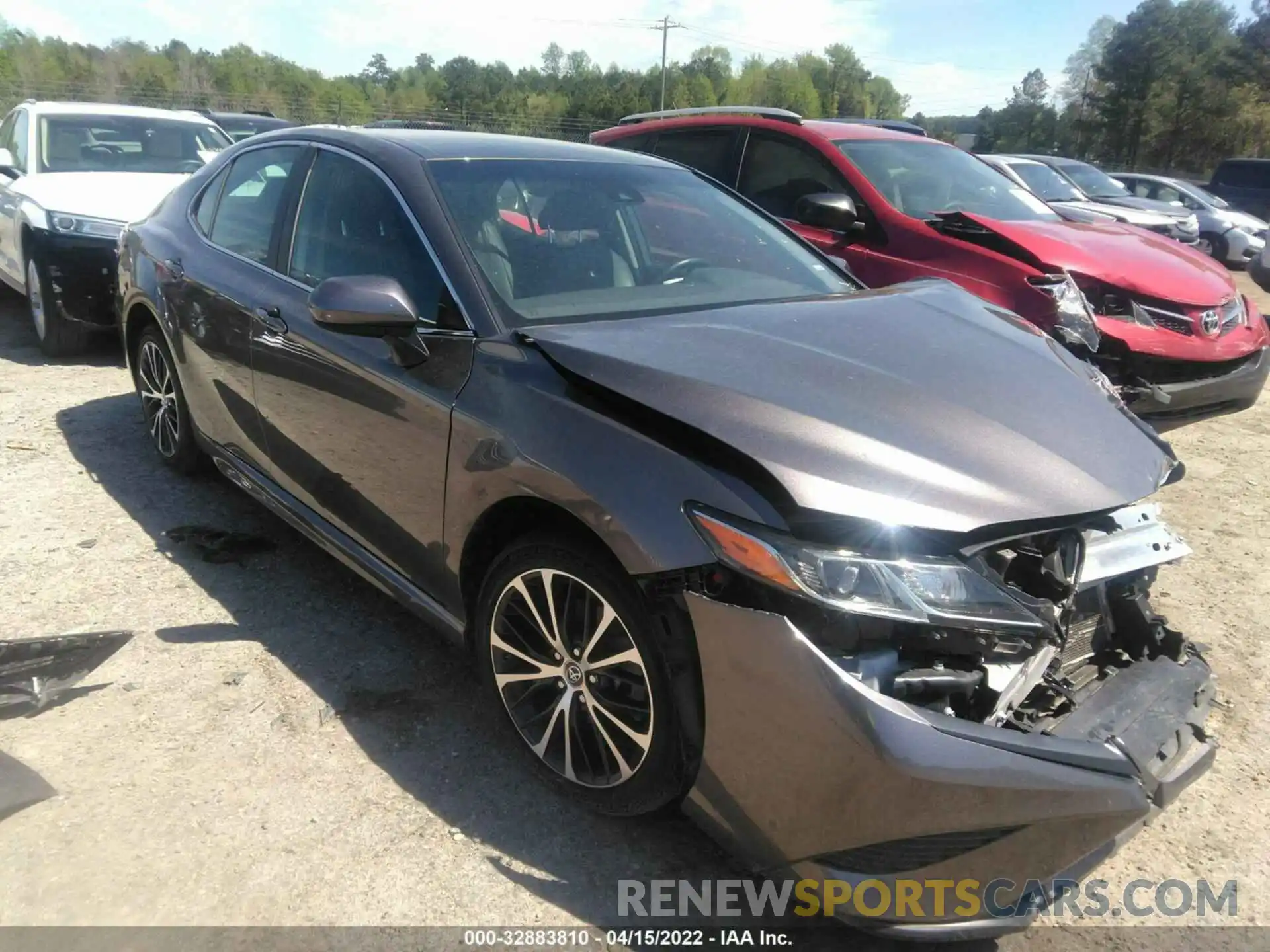 1 Photograph of a damaged car 4T1B11HK4KU758982 TOYOTA CAMRY 2019